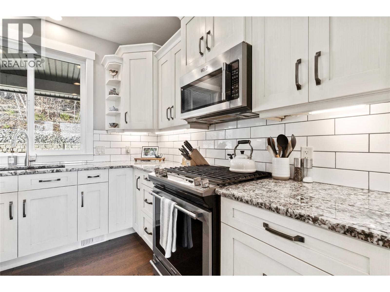  4590 71 Avenue, Salmon Arm