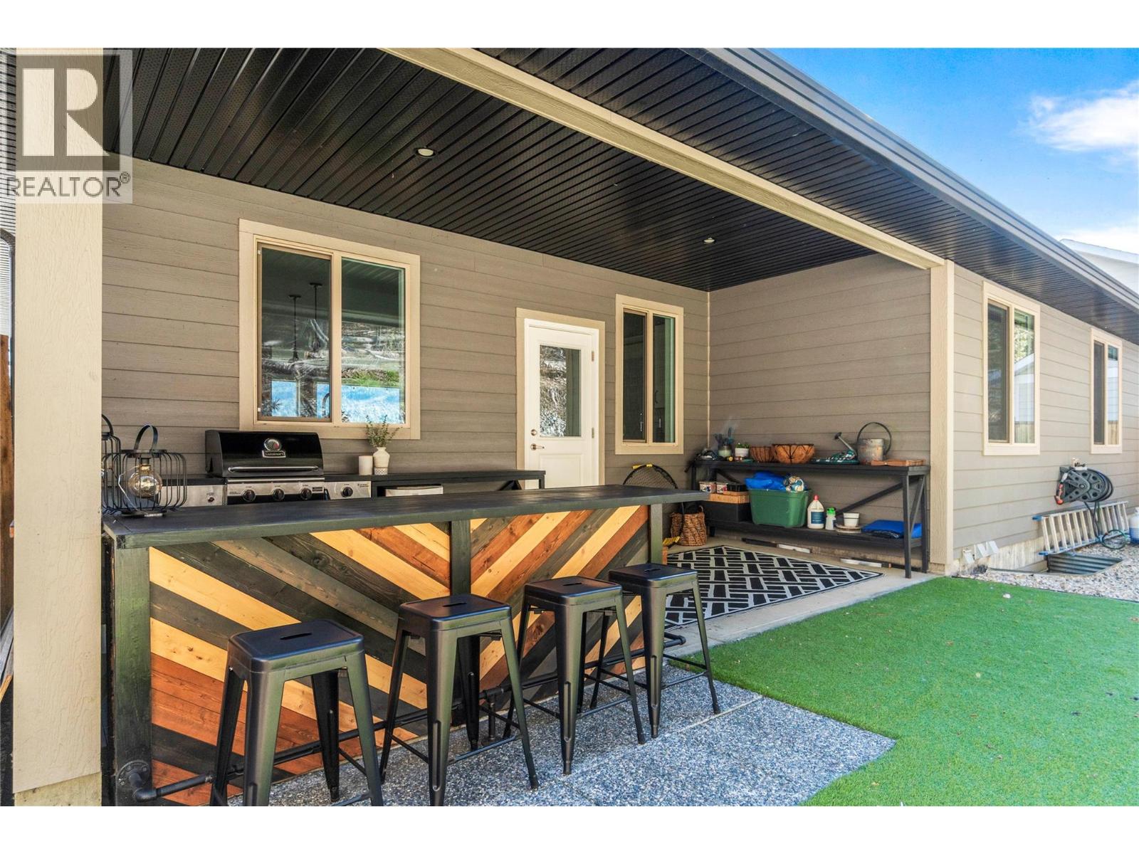  4590 71 Avenue, Salmon Arm