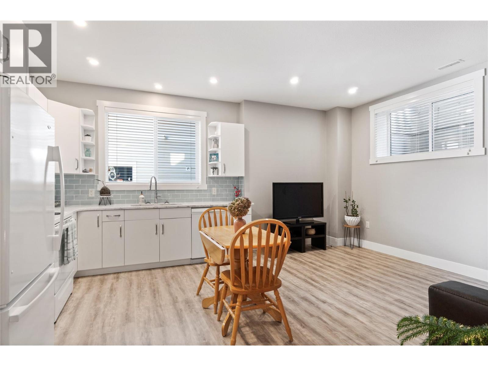  4590 71 Avenue, Salmon Arm