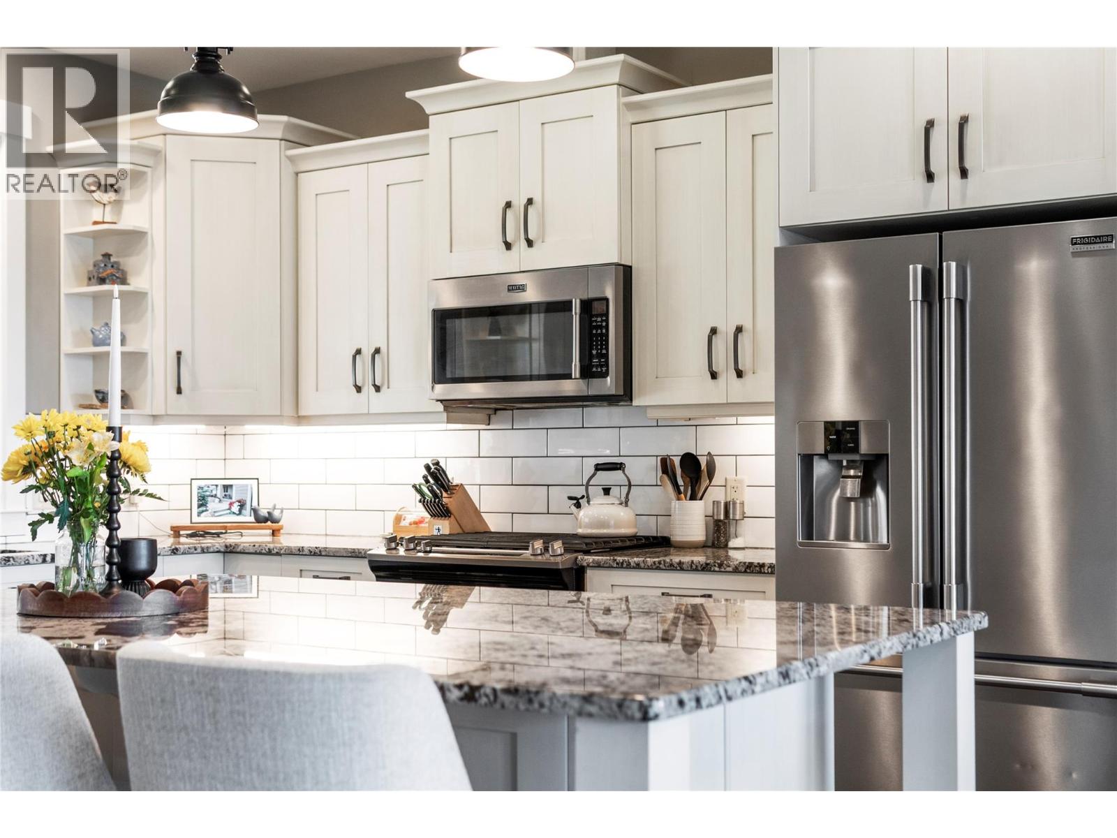  4590 71 Avenue, Salmon Arm