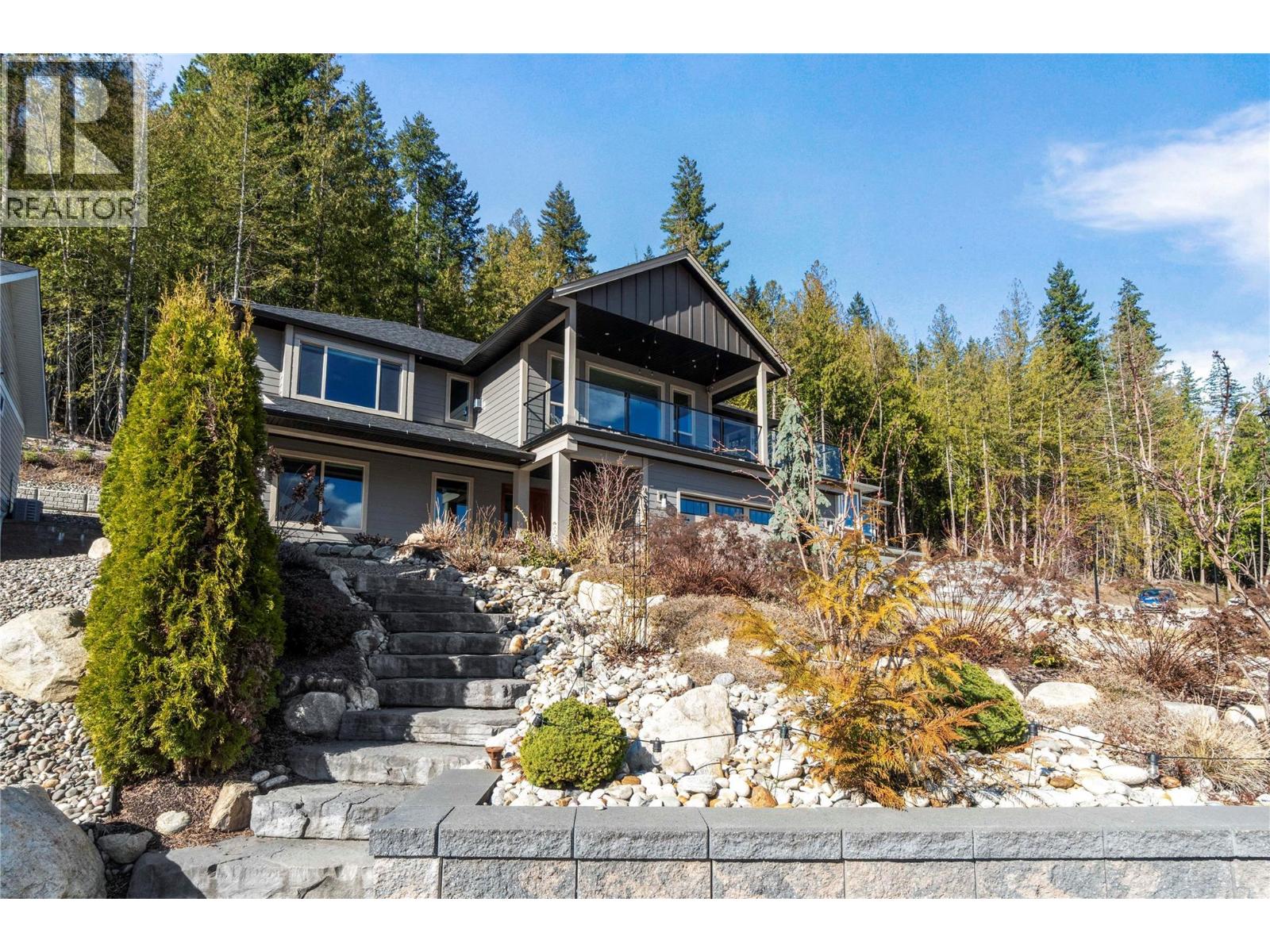  4590 71 Avenue, Salmon Arm