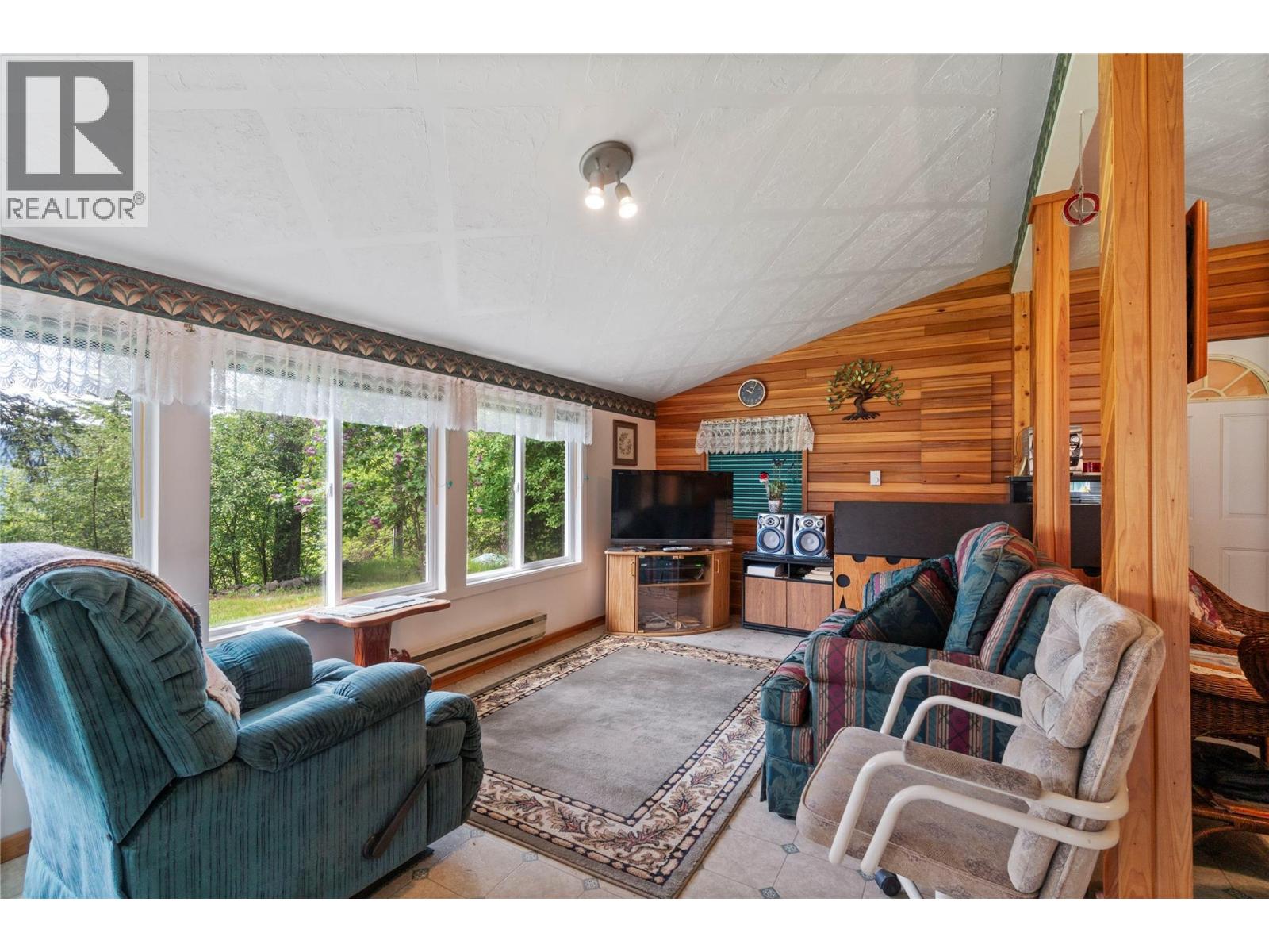  6497 Lindsay Road, Magna Bay