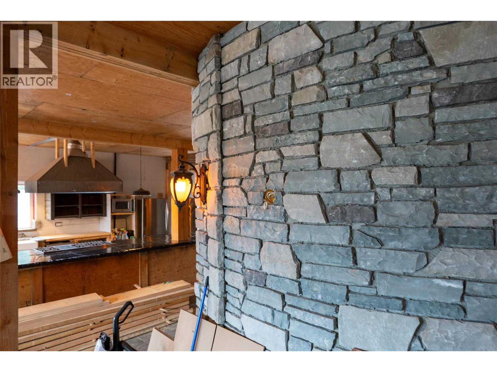 1546 Blind Bay Road, Blind Bay