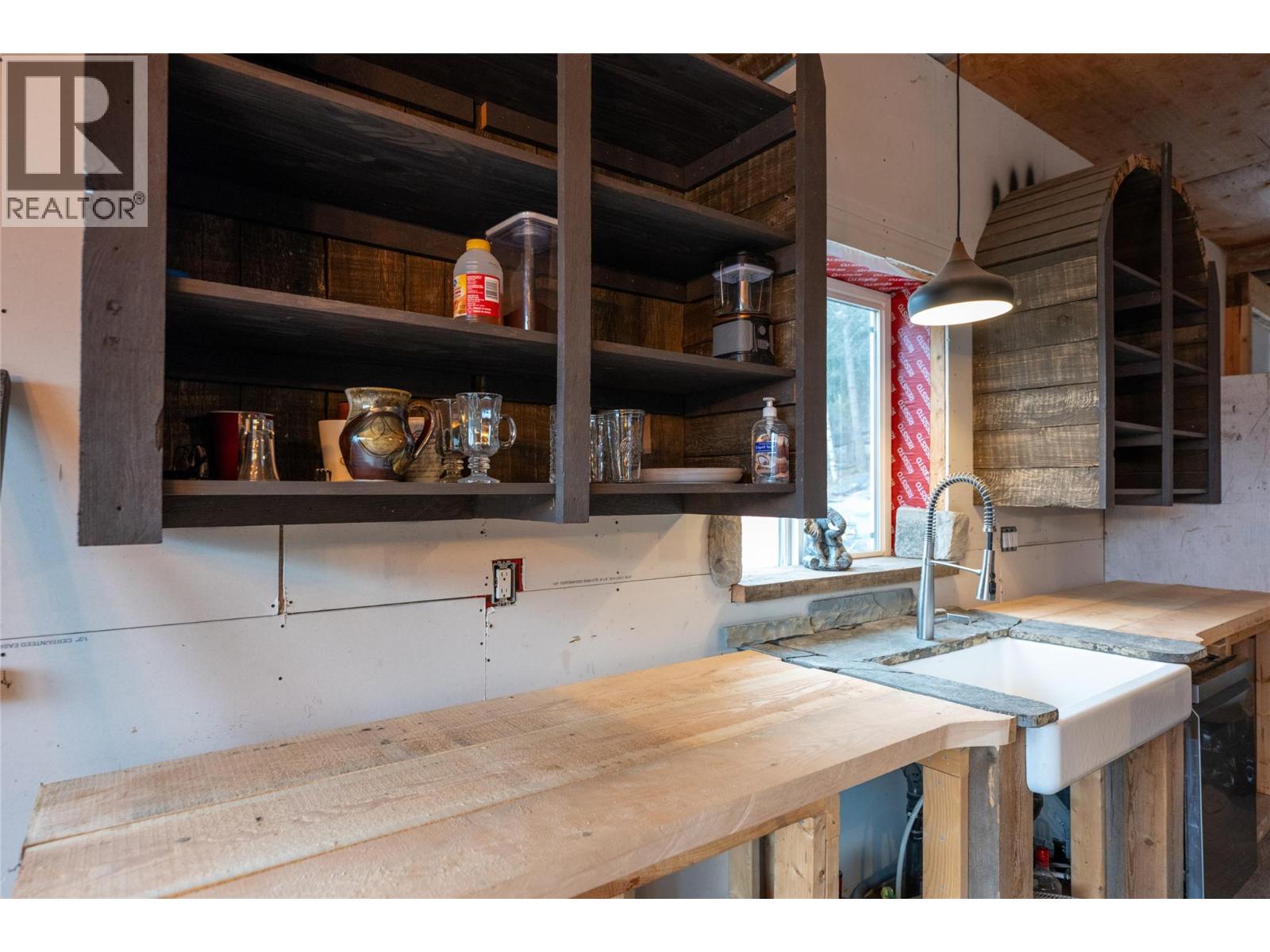 1546 Blind Bay Road, Blind Bay