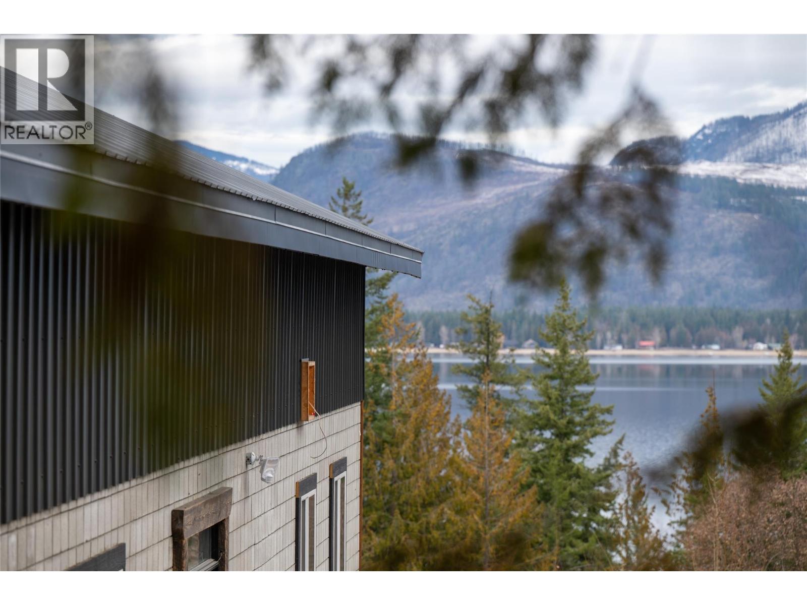 1546 Blind Bay Road, Blind Bay