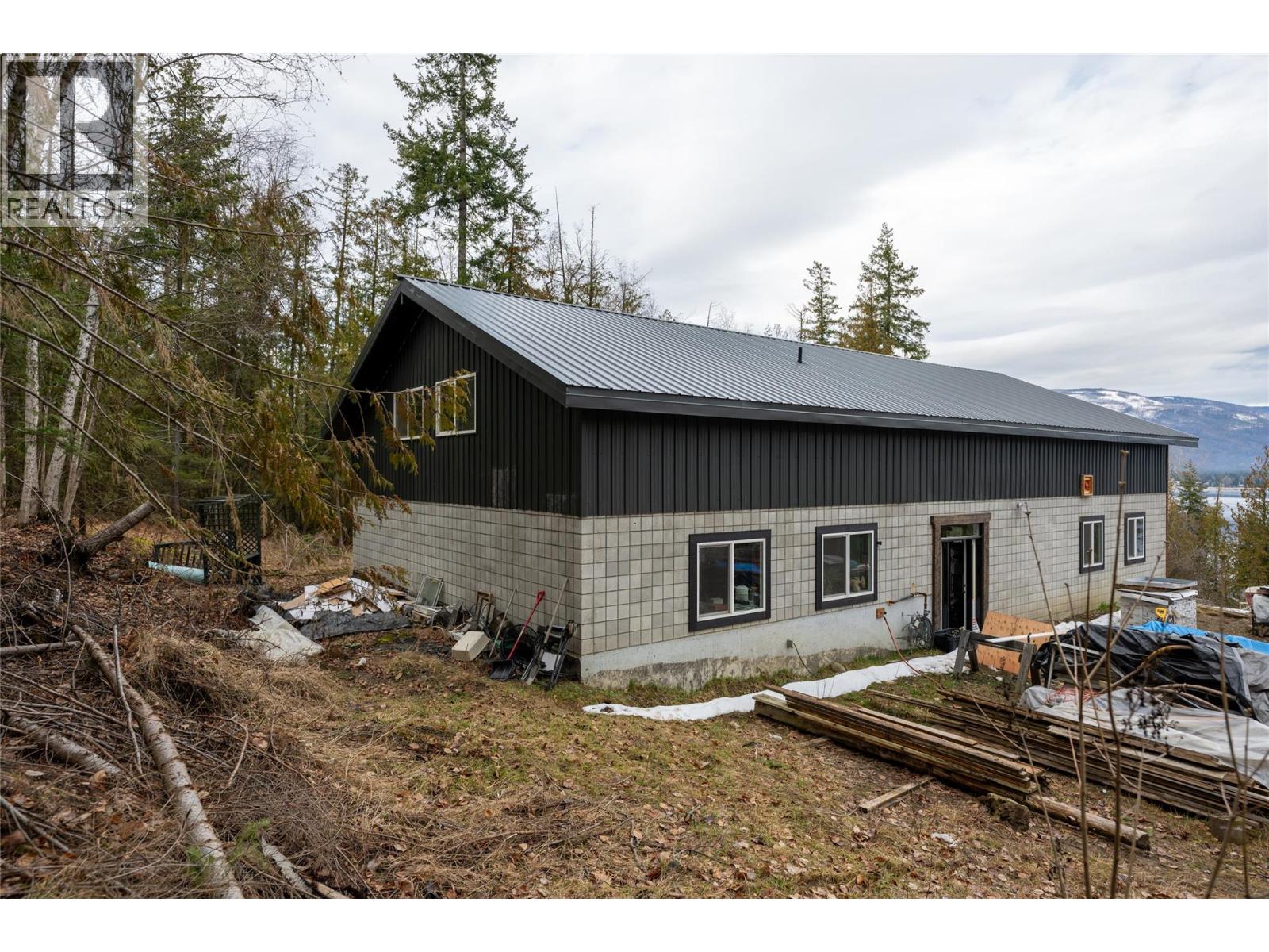1546 Blind Bay Road, Blind Bay