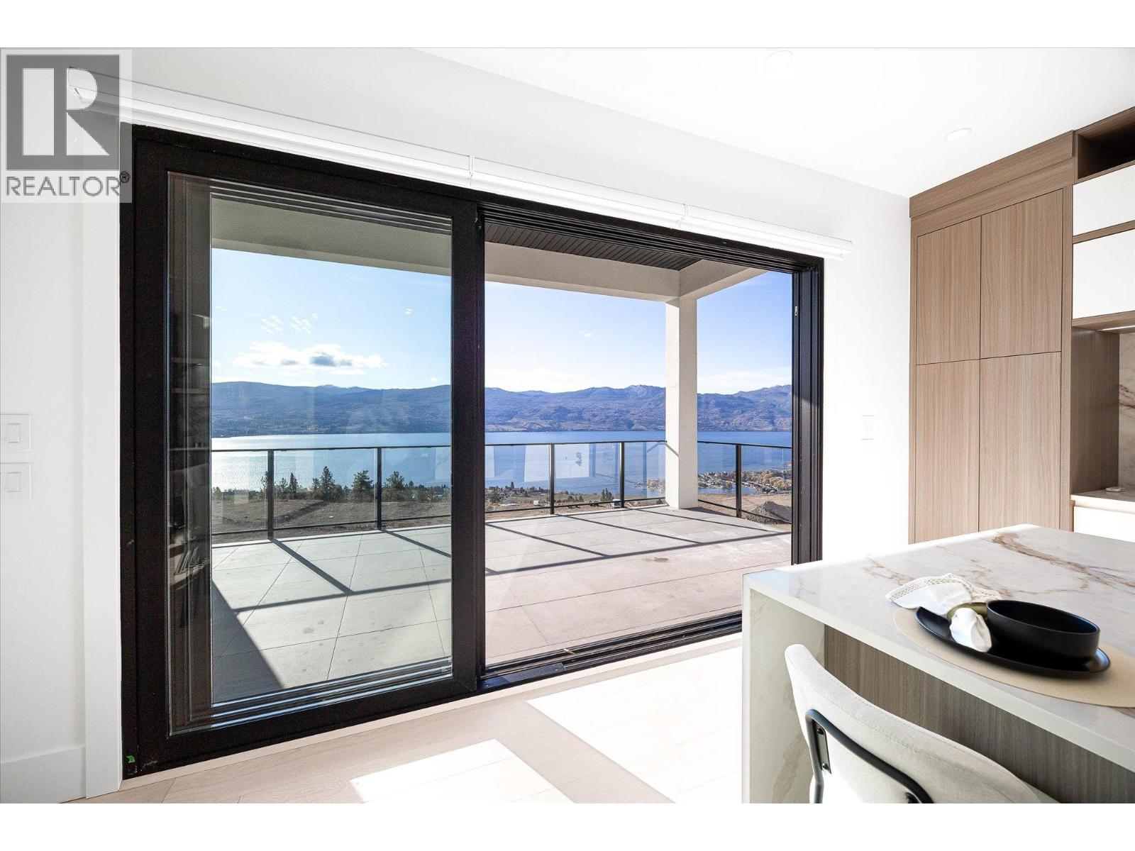  1343 Vineyard Drive, West Kelowna