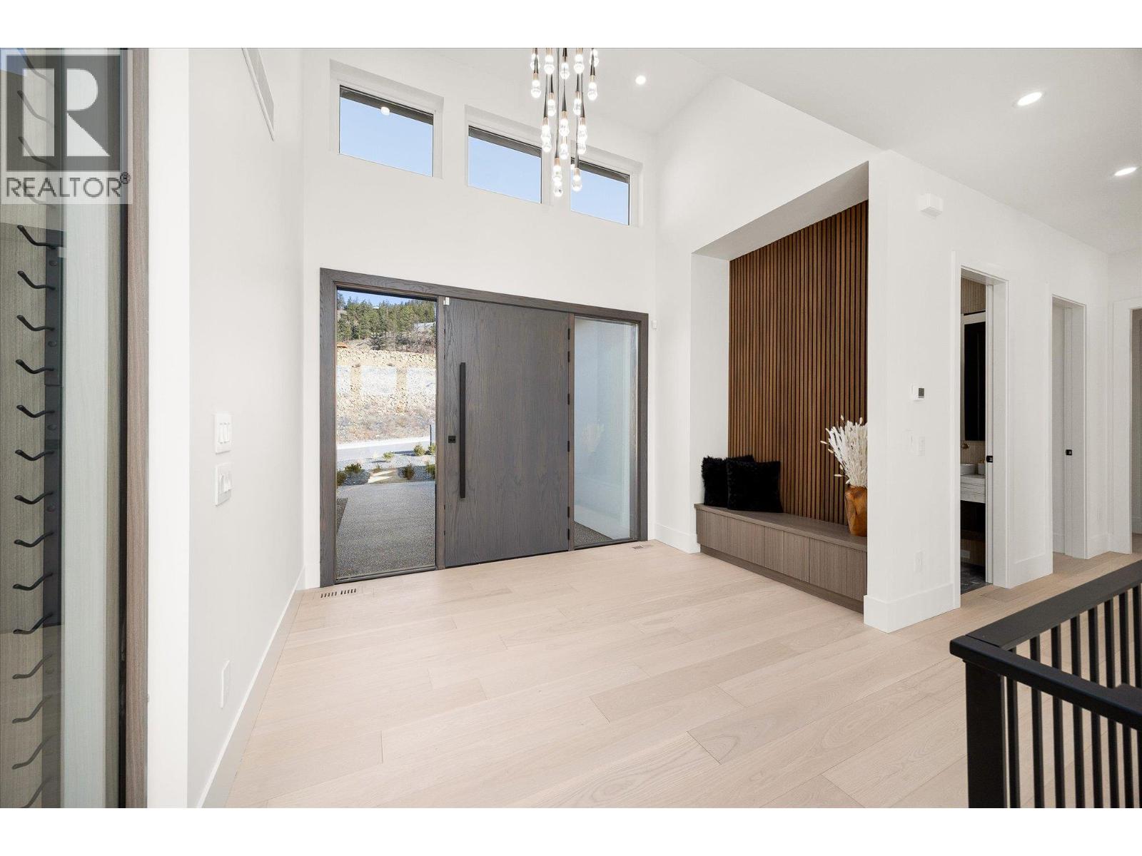  1343 Vineyard Drive, West Kelowna