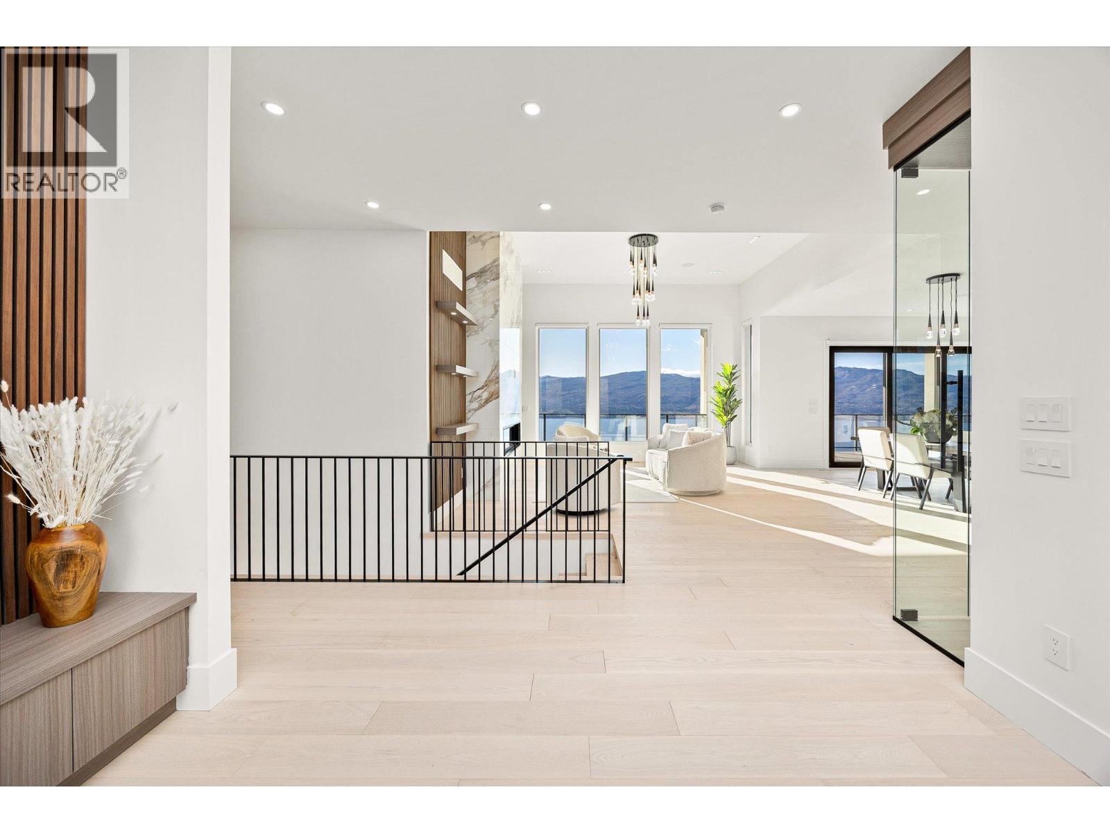  1343 Vineyard Drive, West Kelowna