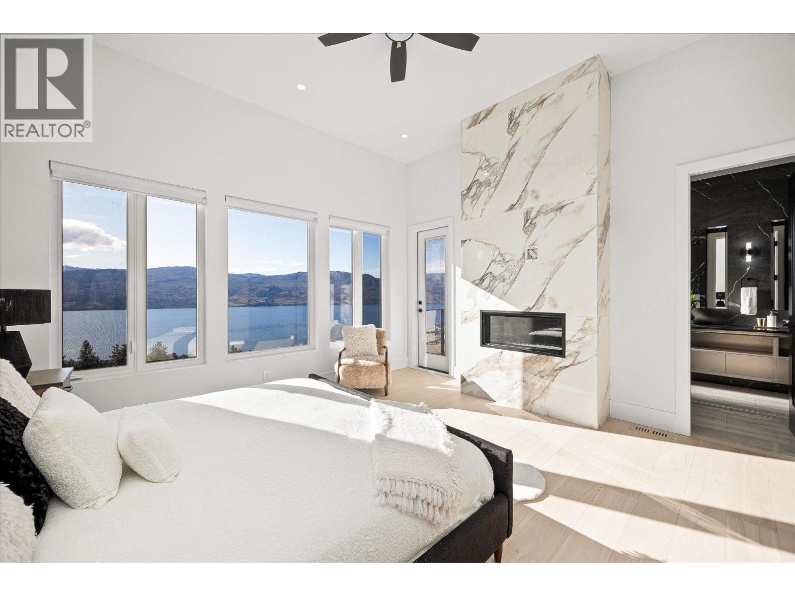  1343 Vineyard Drive, West Kelowna