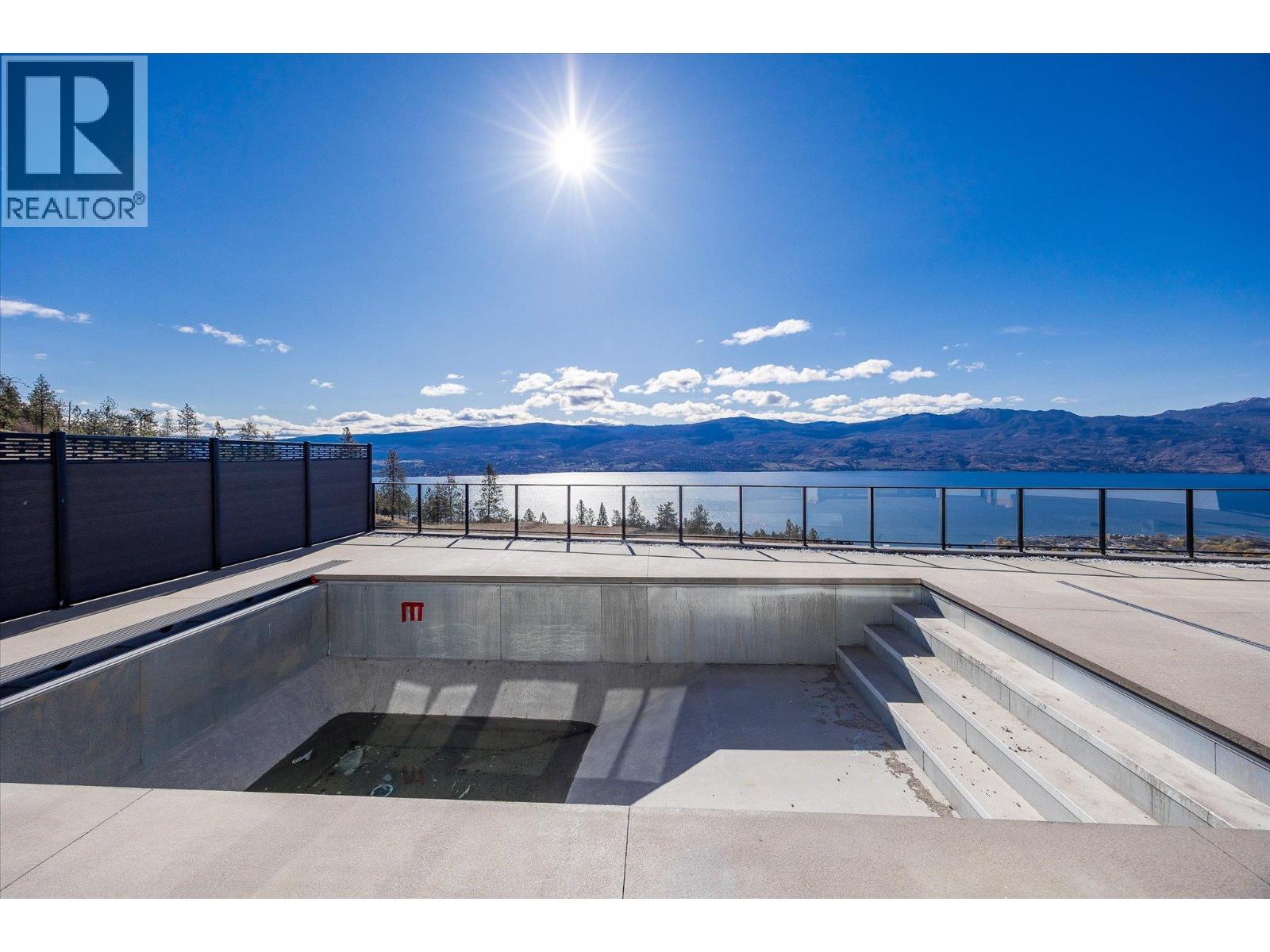  1343 Vineyard Drive, West Kelowna