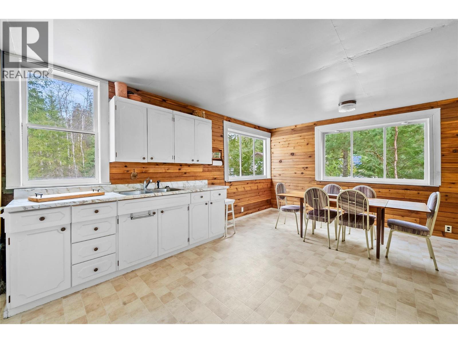  1361 Daniels Road, Seymour Arm