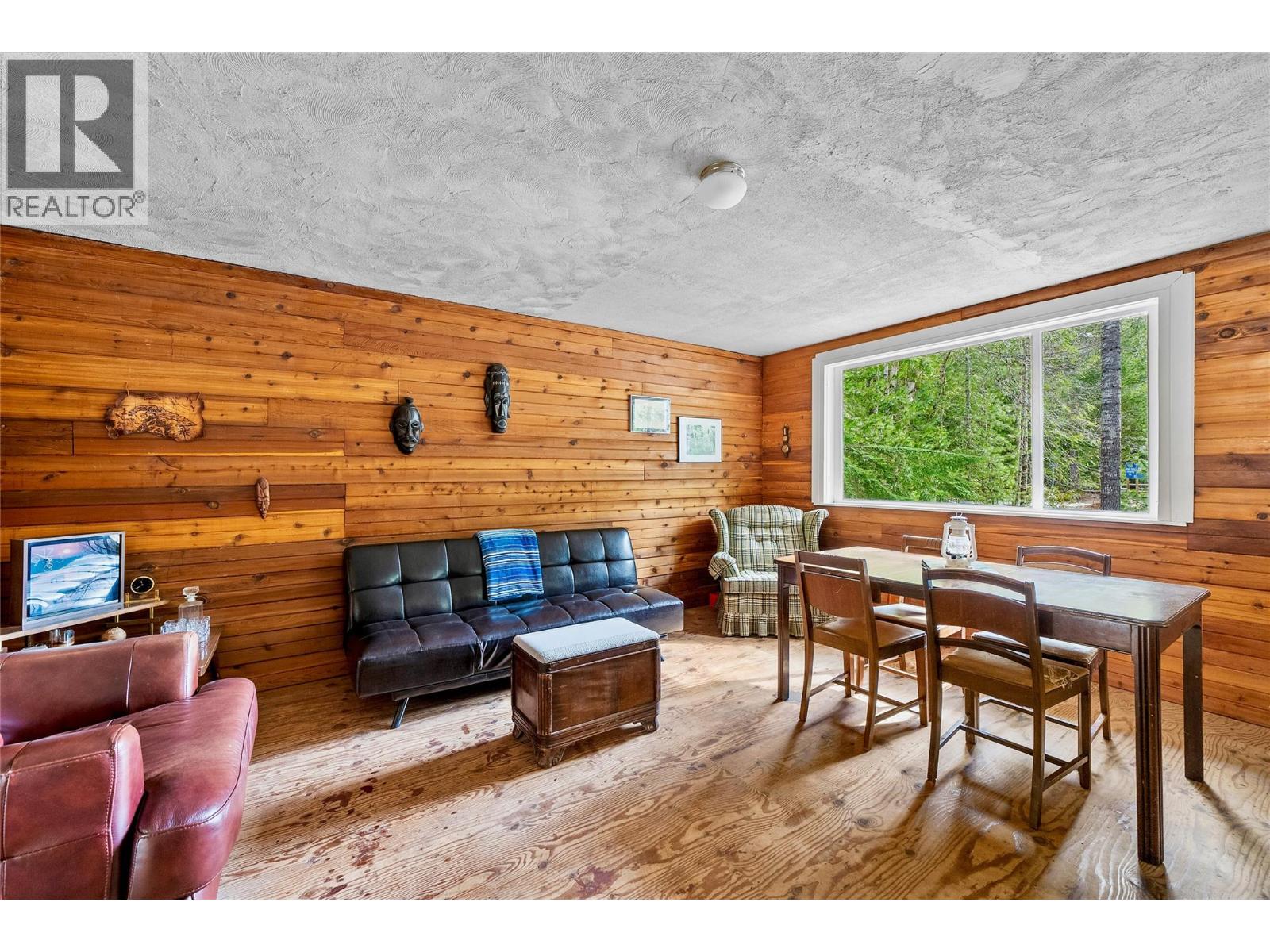  1361 Daniels Road, Seymour Arm