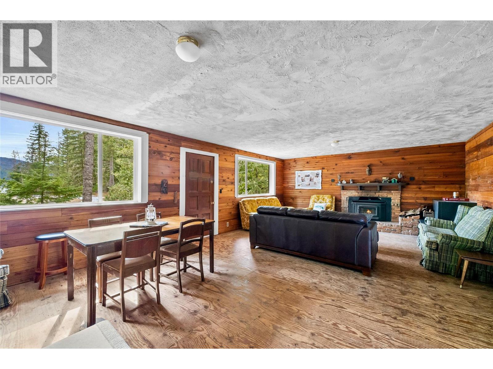  1361 Daniels Road, Seymour Arm