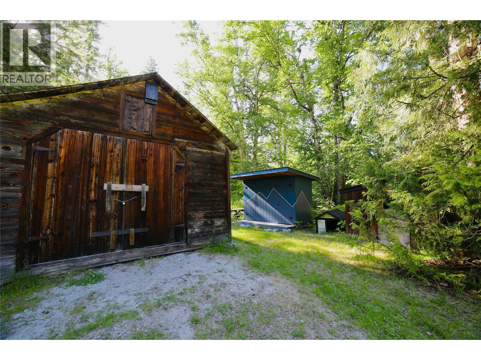  1361 Daniels Road, Seymour Arm