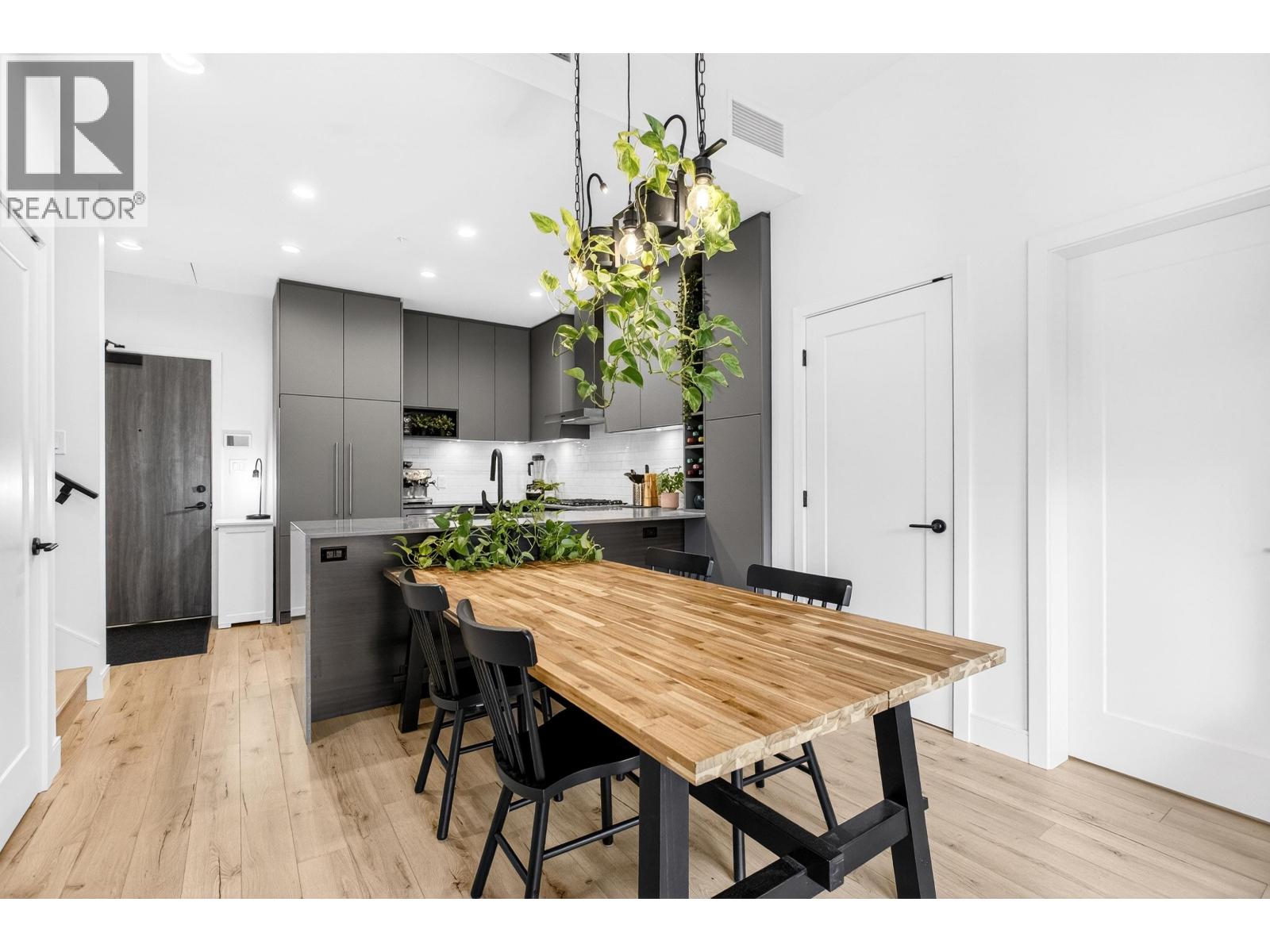 610 55 KLAHANIE DRIVE, Port Moody