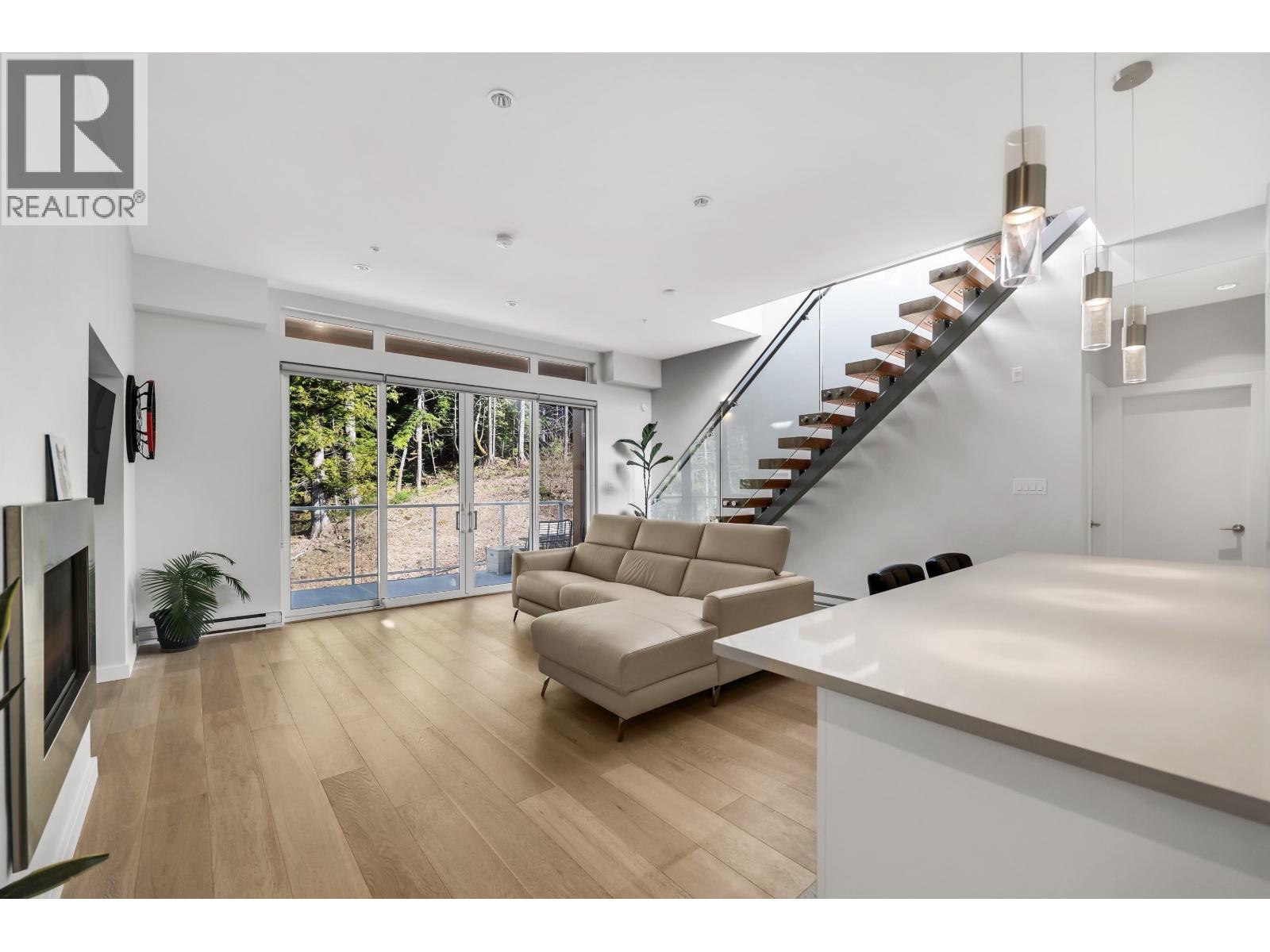 313 41328 SKYRIDGE PLACE, Squamish