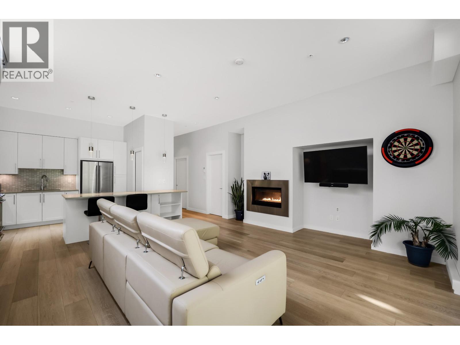 313 41328 SKYRIDGE PLACE, Squamish