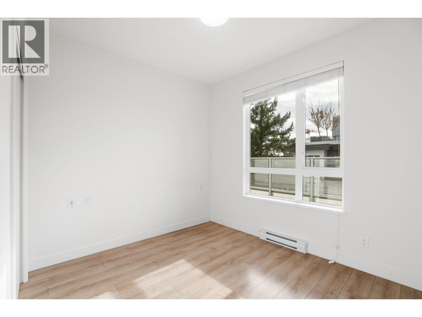 508 721 ANSKAR COURT, Coquitlam