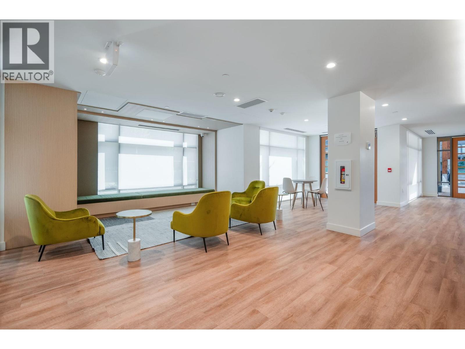 508 721 ANSKAR COURT, Coquitlam