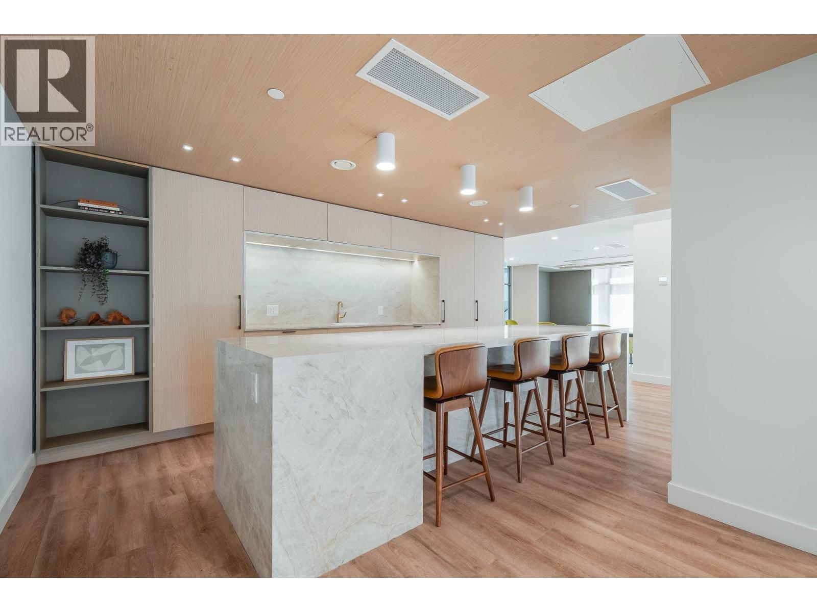 508 721 ANSKAR COURT, Coquitlam