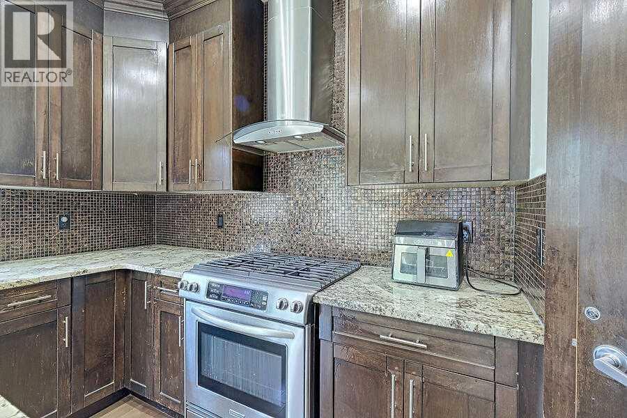 Single Family House for Sale in  Rockcliff Point NW Rocky Ridge Calgary 