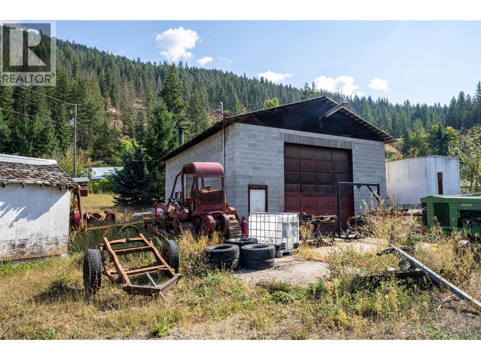 4596 Back Enderby Road - 7