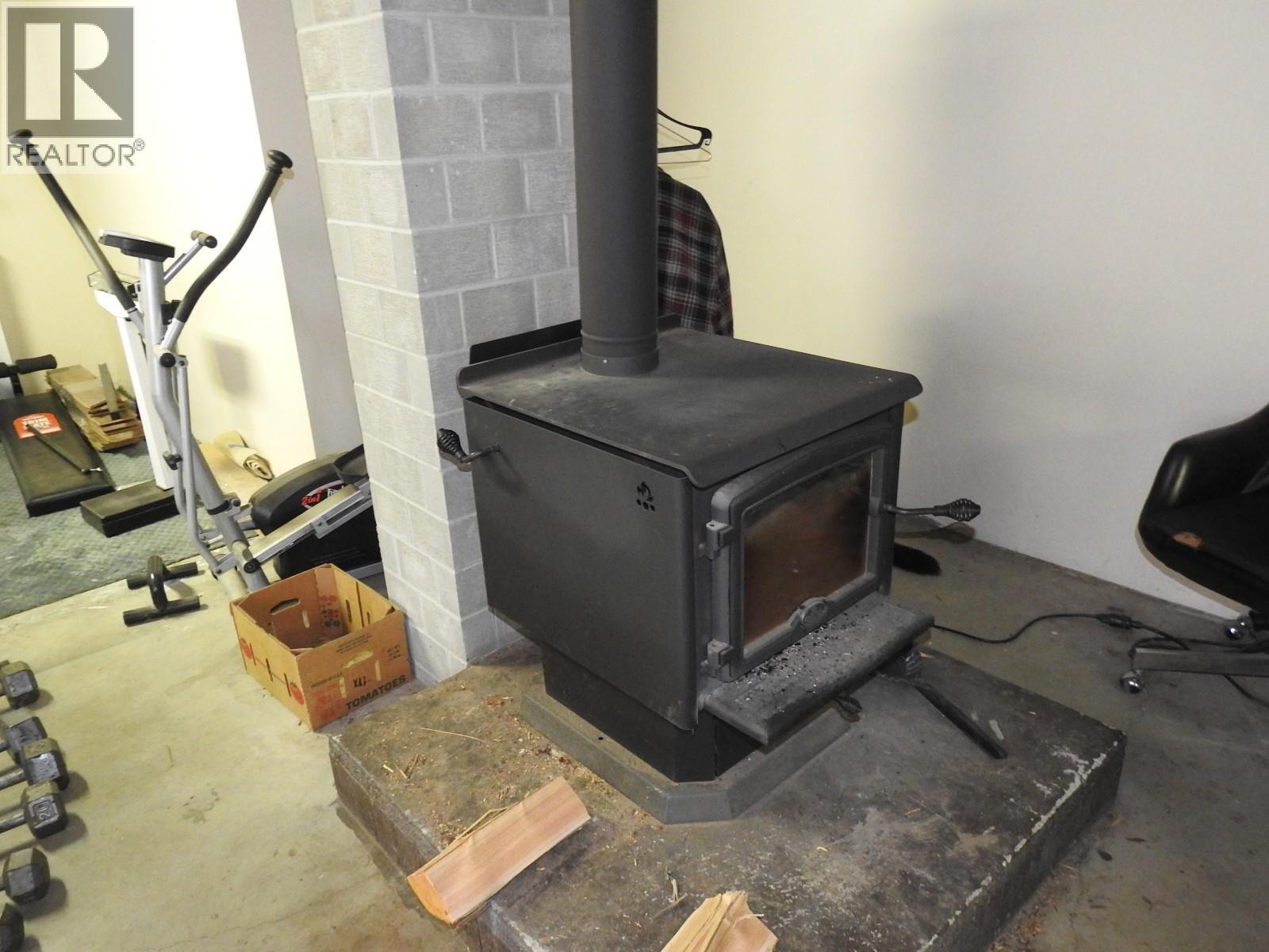 4596 Back Enderby Road - 37