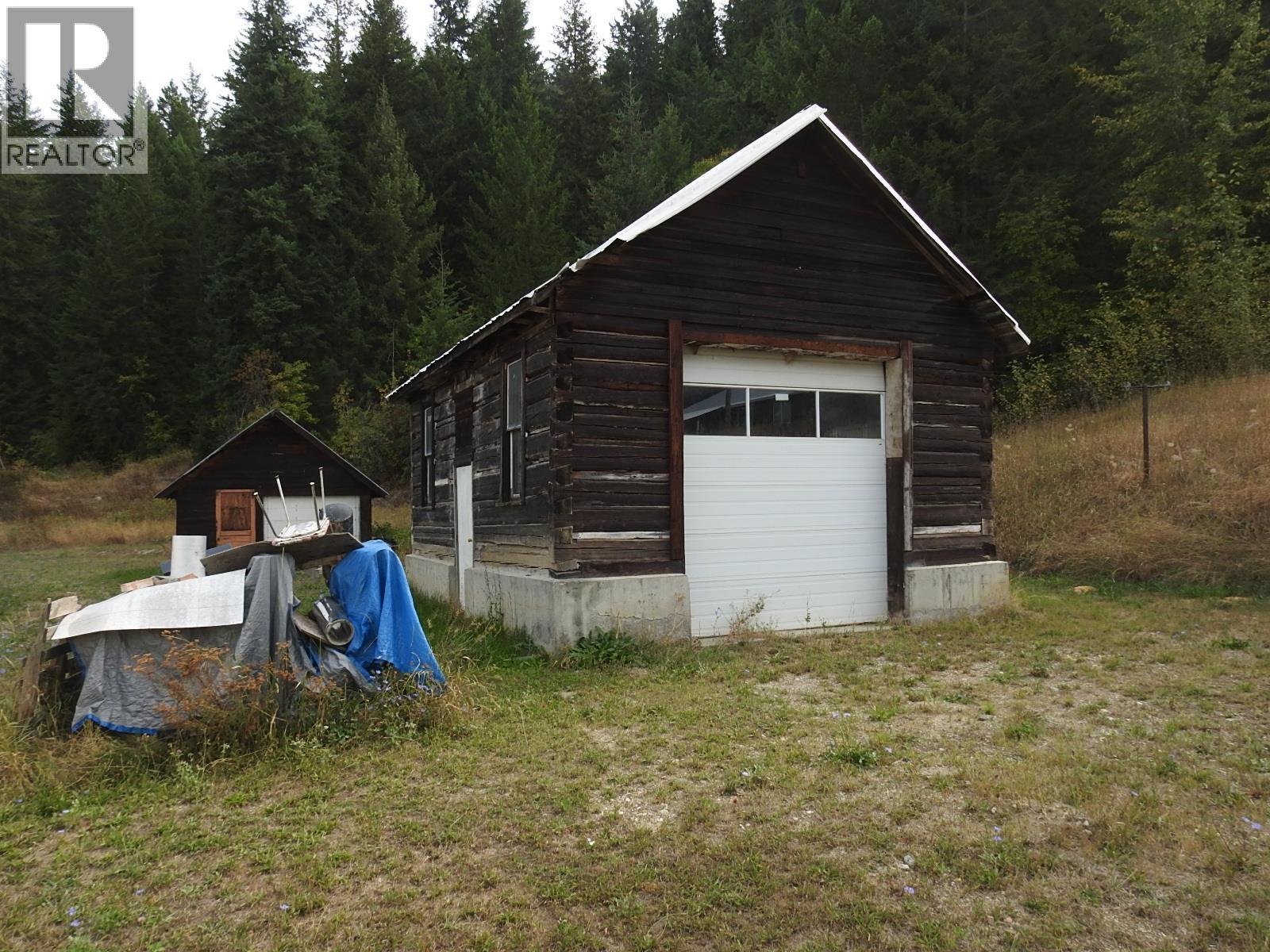 4596 Back Enderby Road - 52