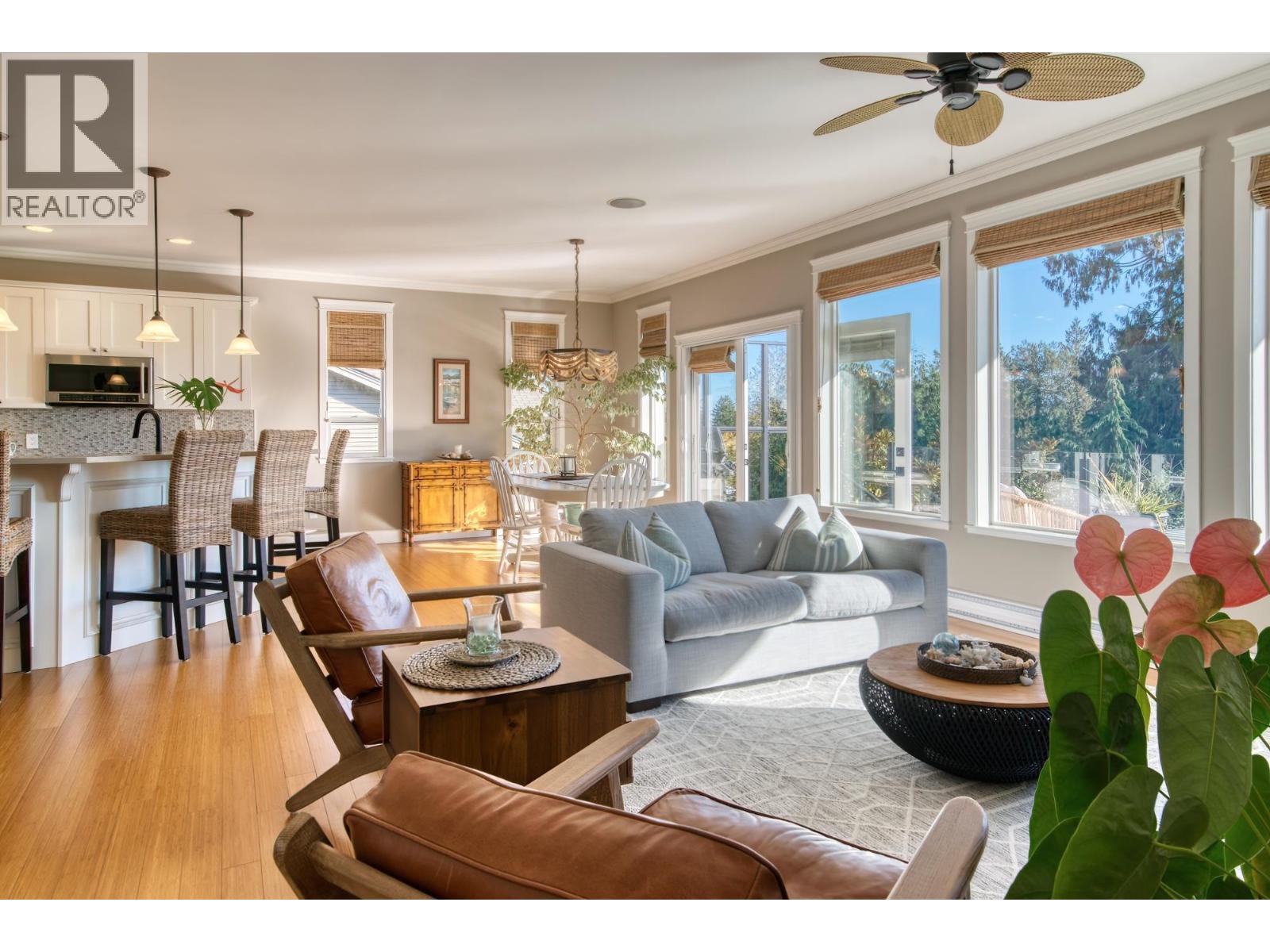 6369 JASPER ROAD, Sechelt