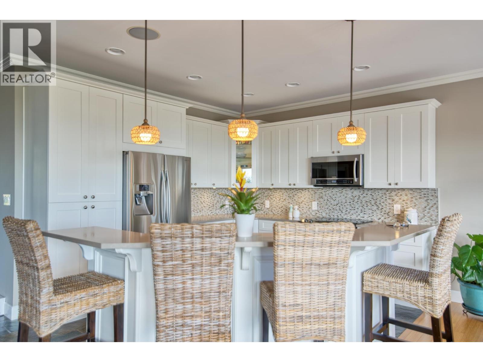 6369 JASPER ROAD, Sechelt