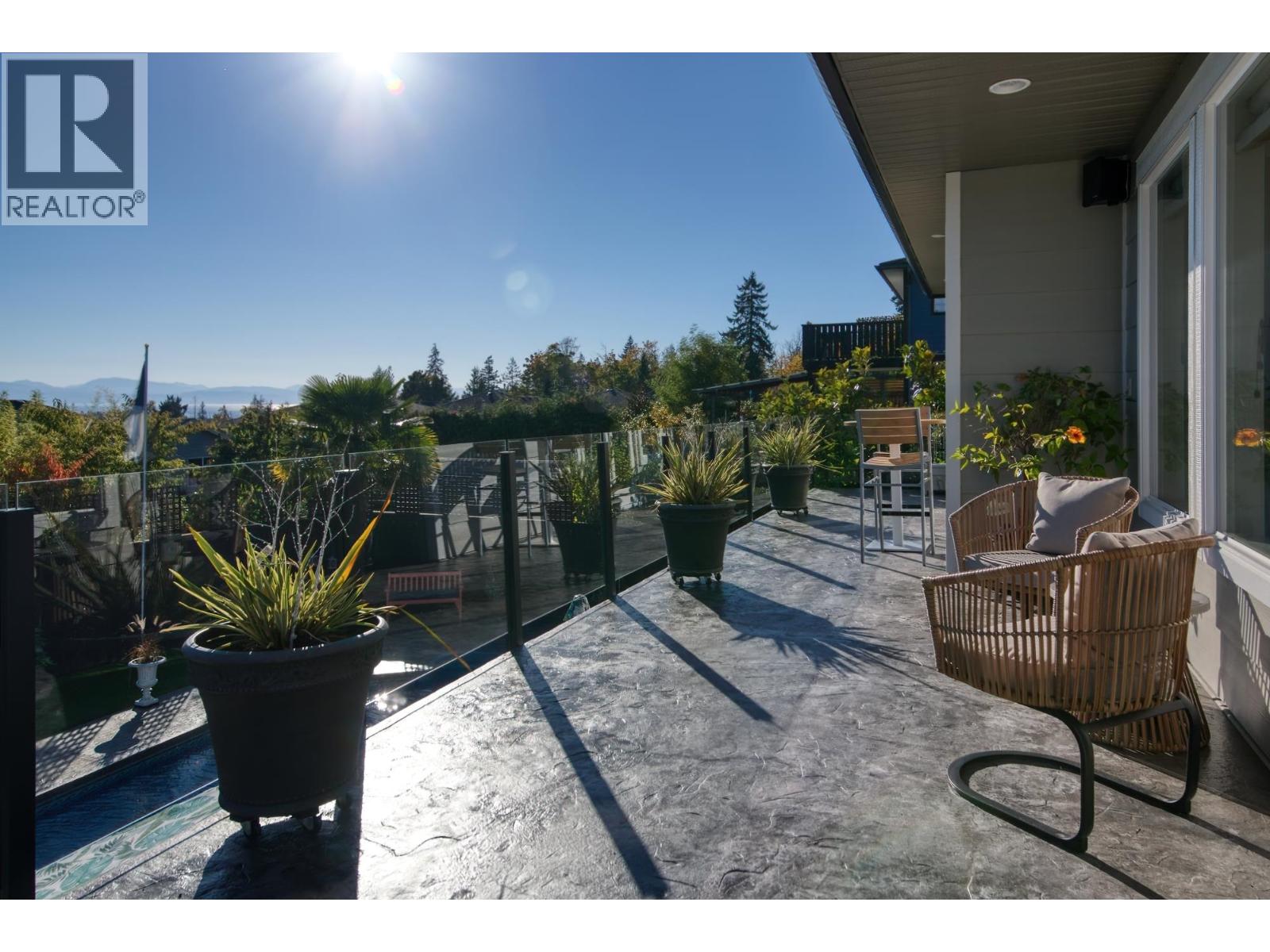 6369 JASPER ROAD, Sechelt