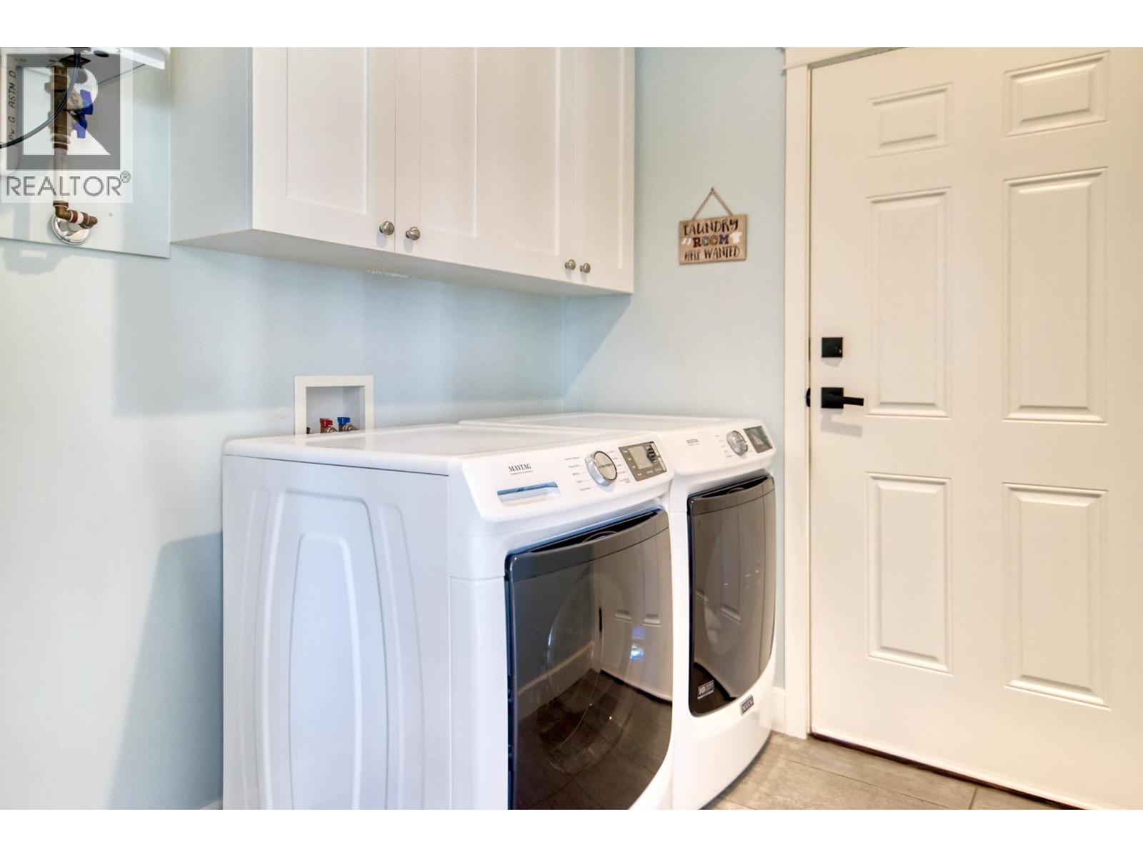 6369 JASPER ROAD, Sechelt