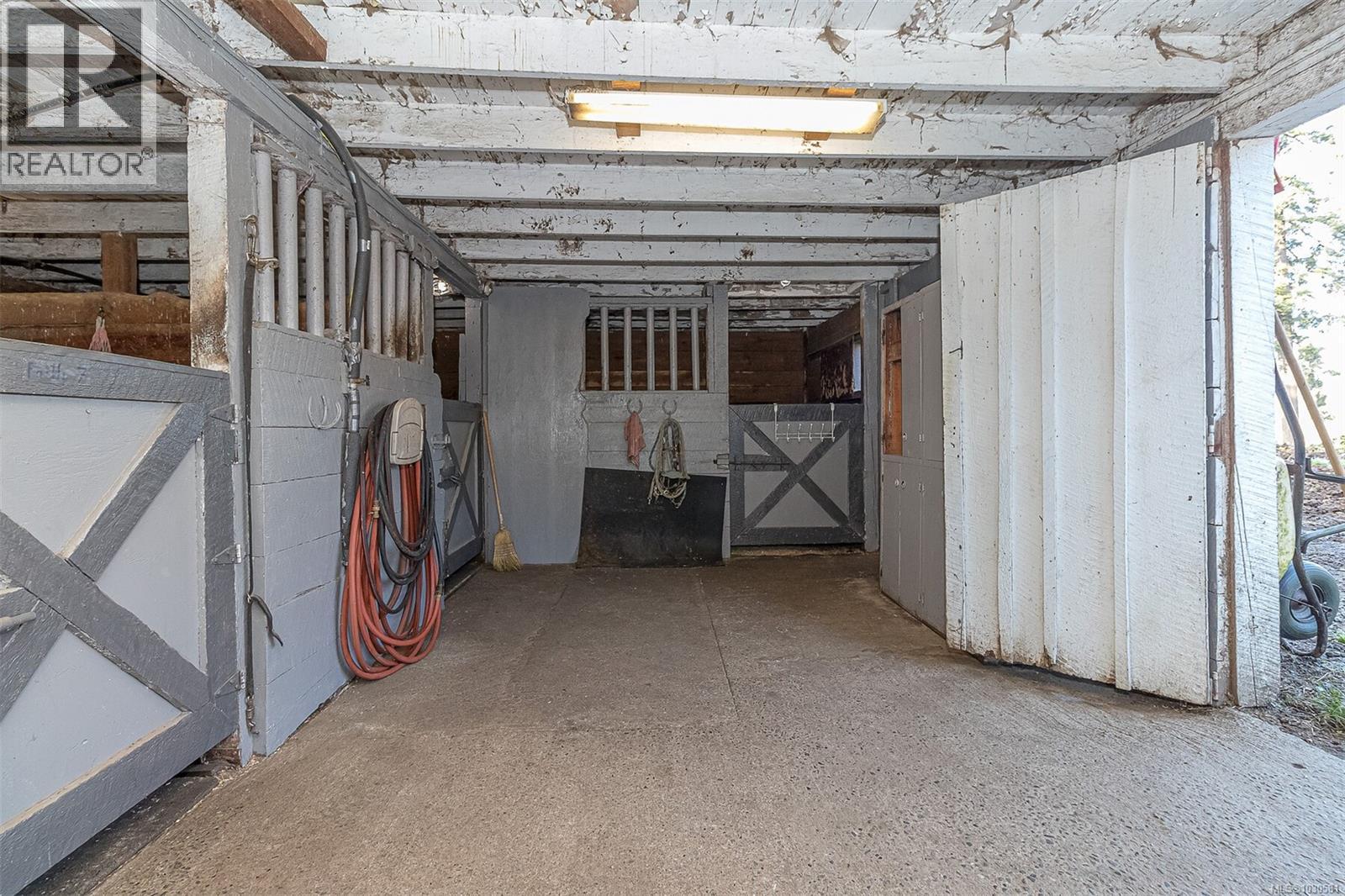 4040 HOLLAND AVE - 68