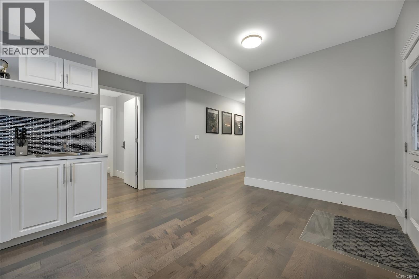 5757 LINYARD RD - 30