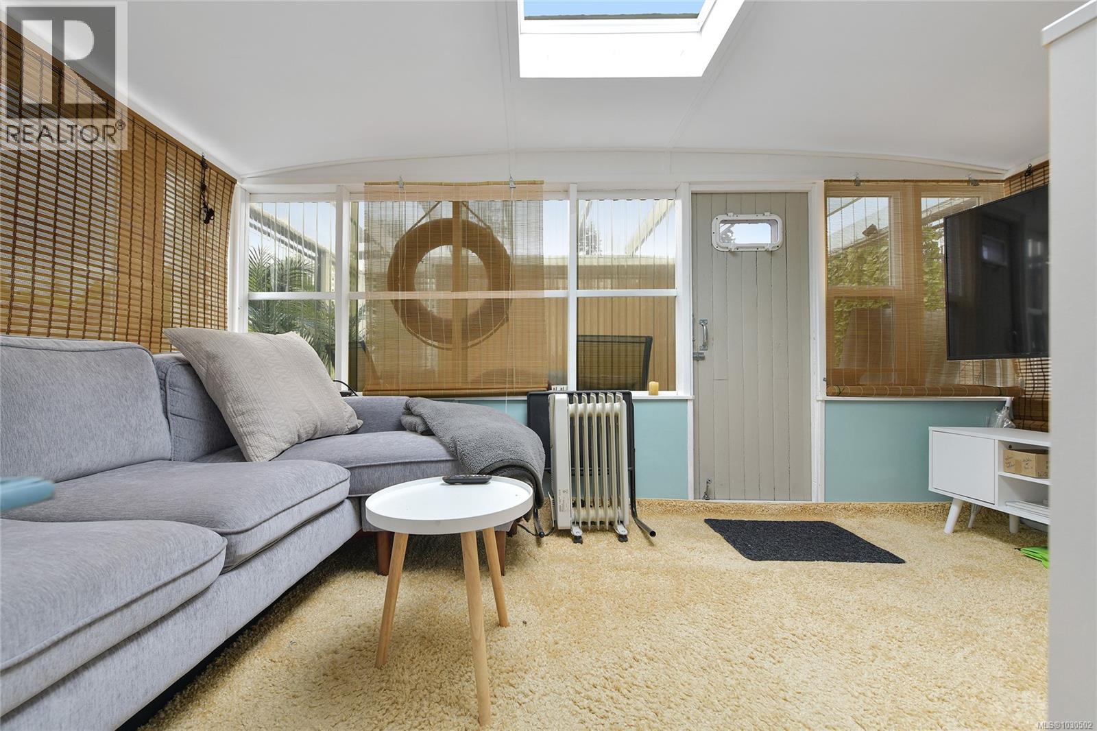 #5 1765 COWICHAN BAY RD - 27