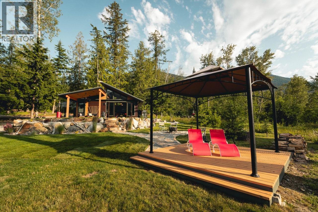  179 KOOTENAY LAKE Road, Procter