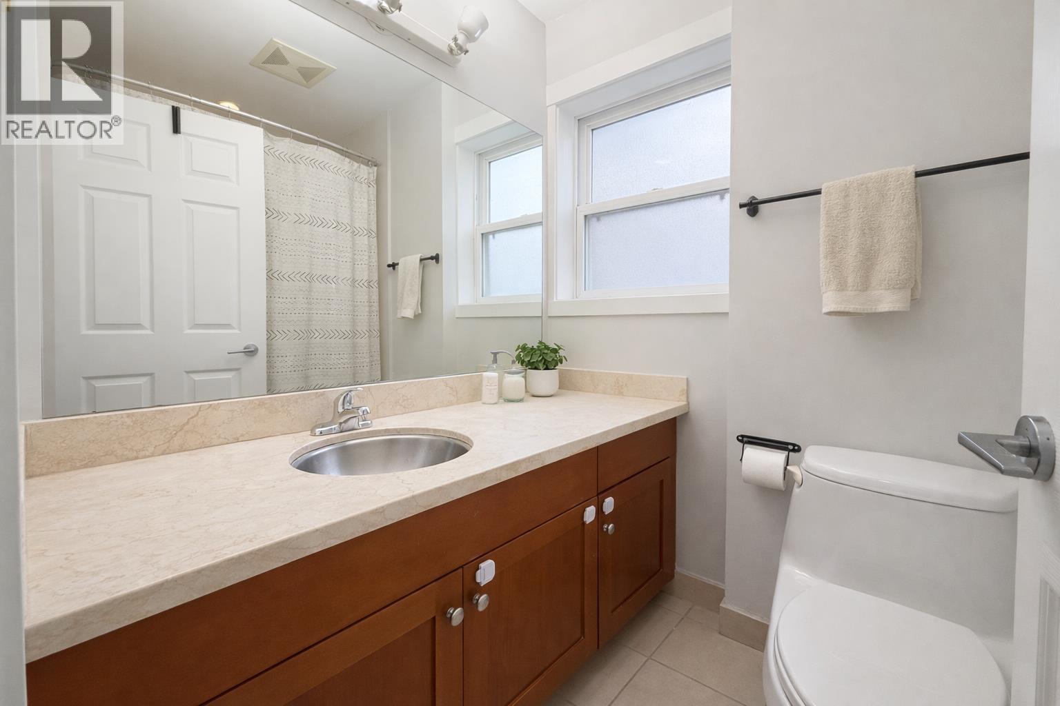 6 1233 MAIN STREET, Squamish