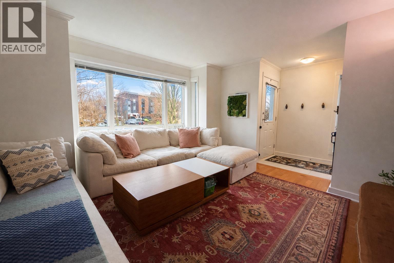 6 1233 MAIN STREET, Squamish