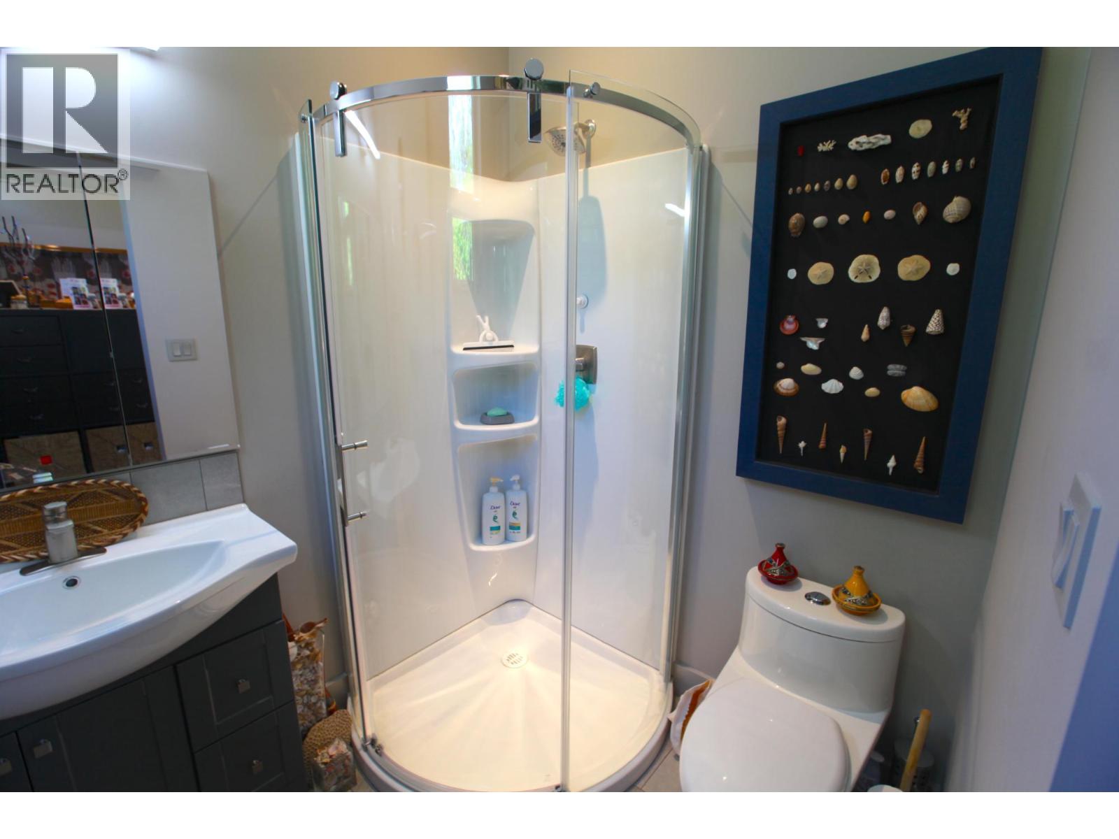  179 KOOTENAY LAKE Road, Procter