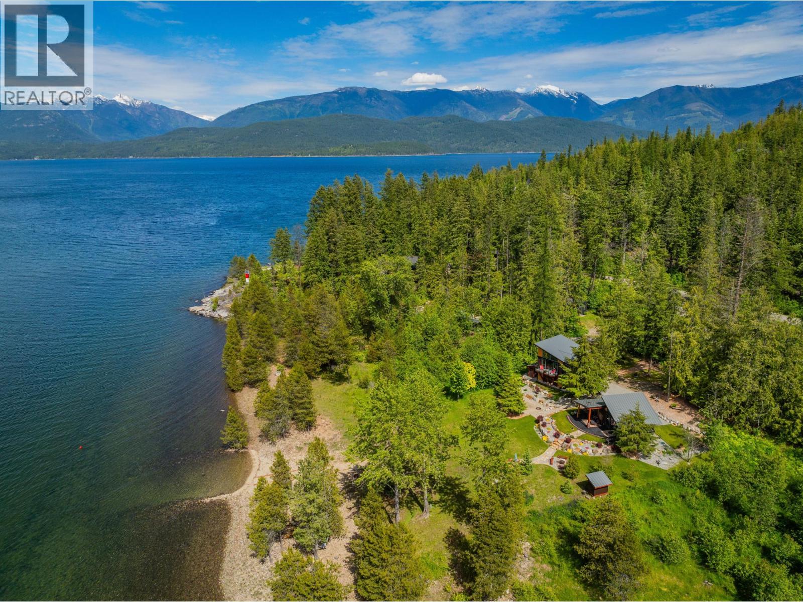  179 KOOTENAY LAKE Road, Procter