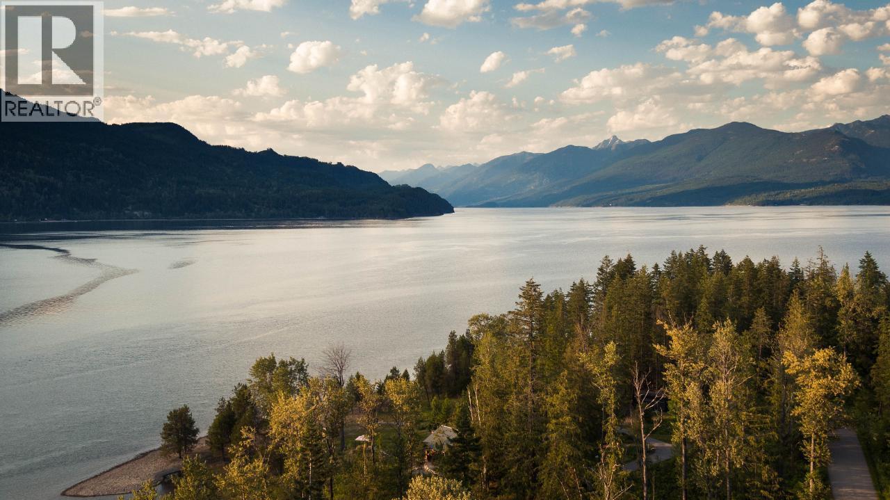  179 KOOTENAY LAKE Road, Procter