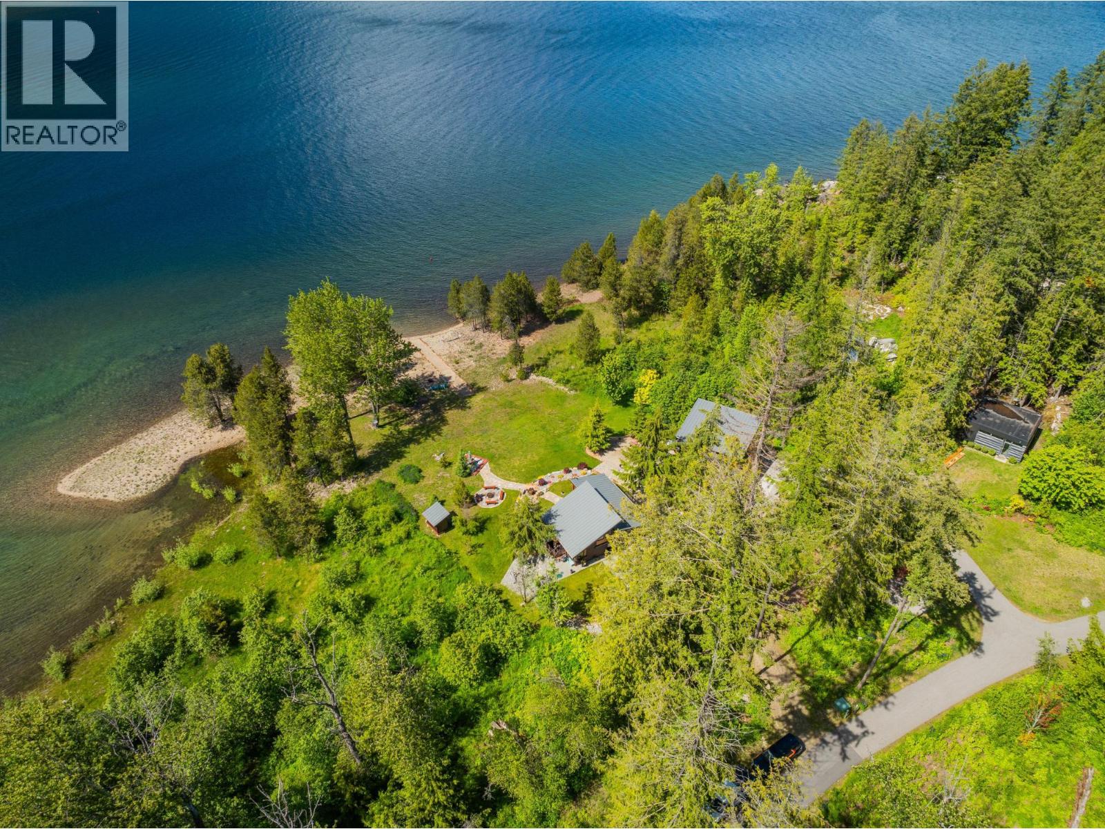  179 KOOTENAY LAKE Road, Procter