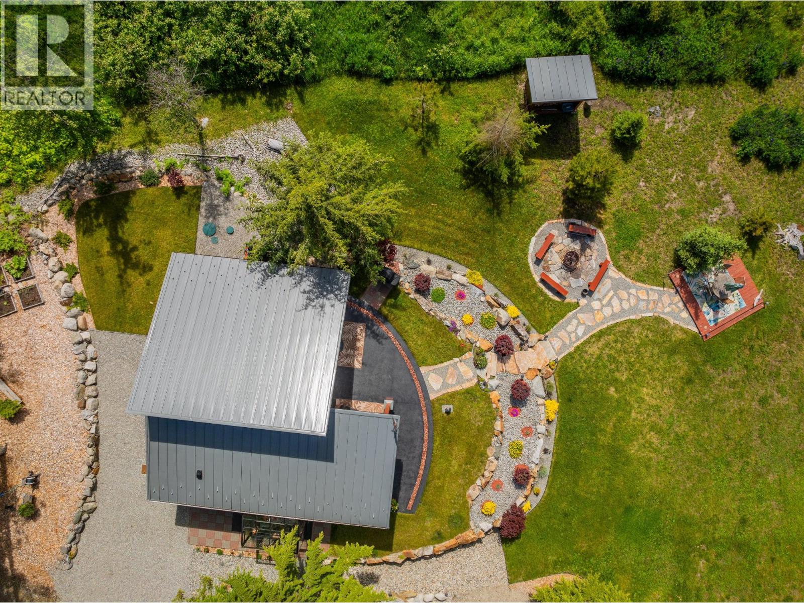  179 KOOTENAY LAKE Road, Procter