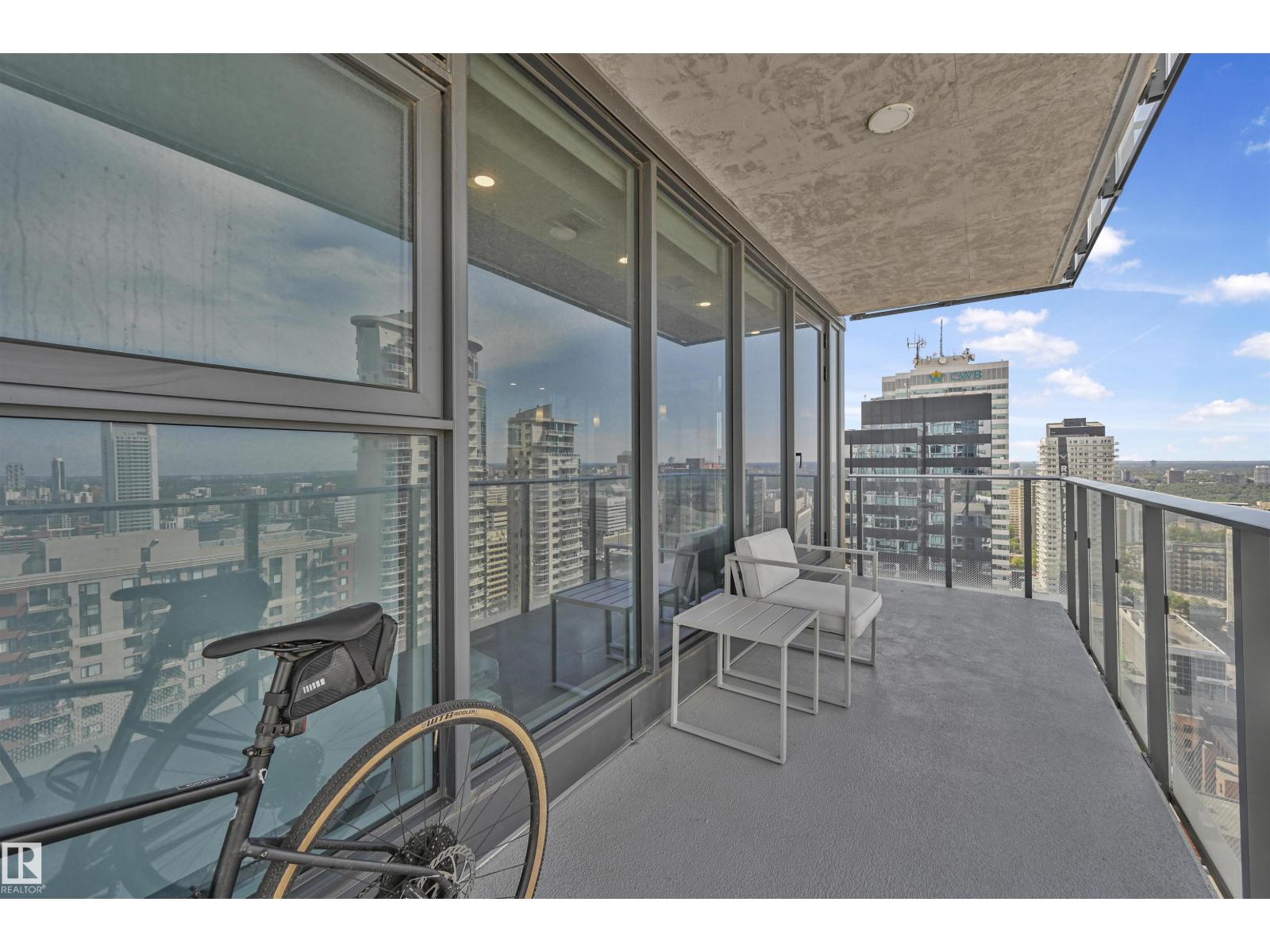 #2701 10180 103 ST NW - 19