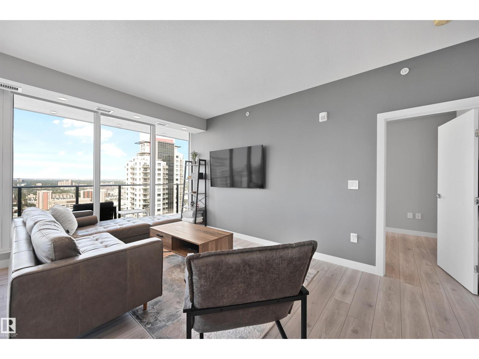 #2701 10180 103 ST NW - 2
