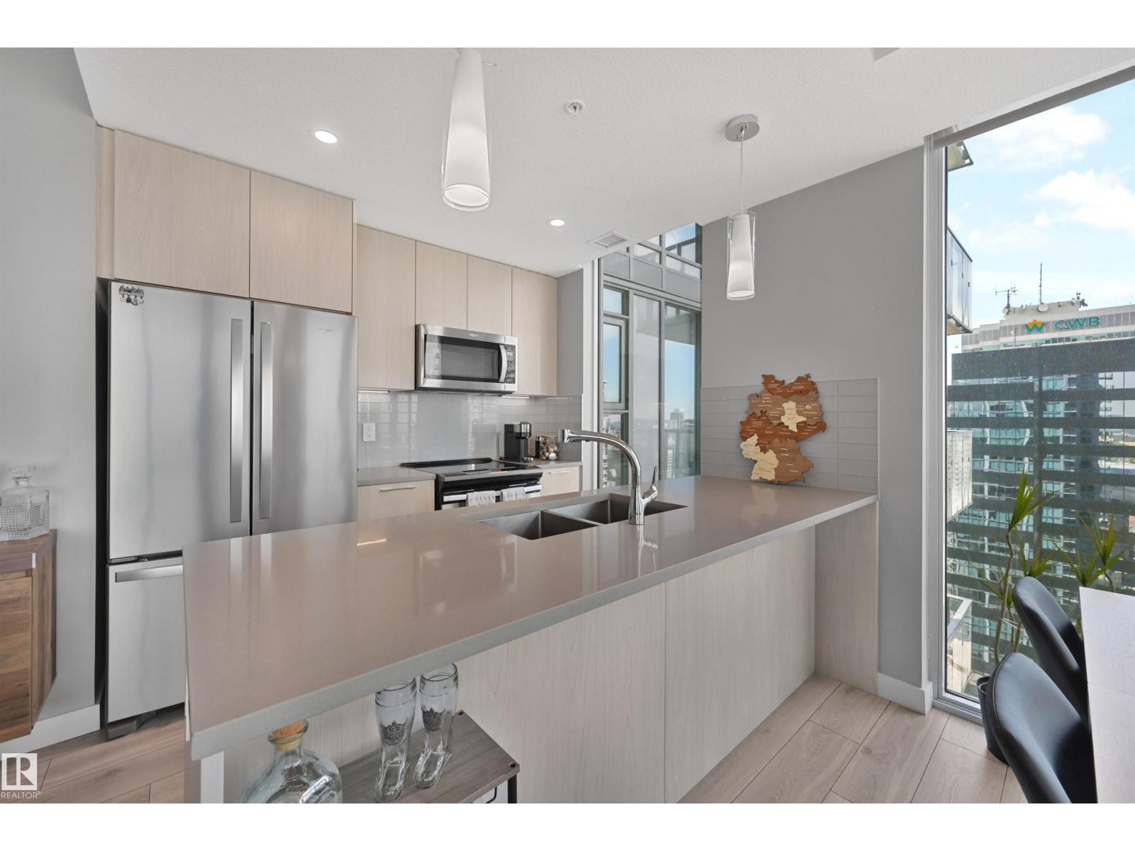 #2701 10180 103 ST NW - 5