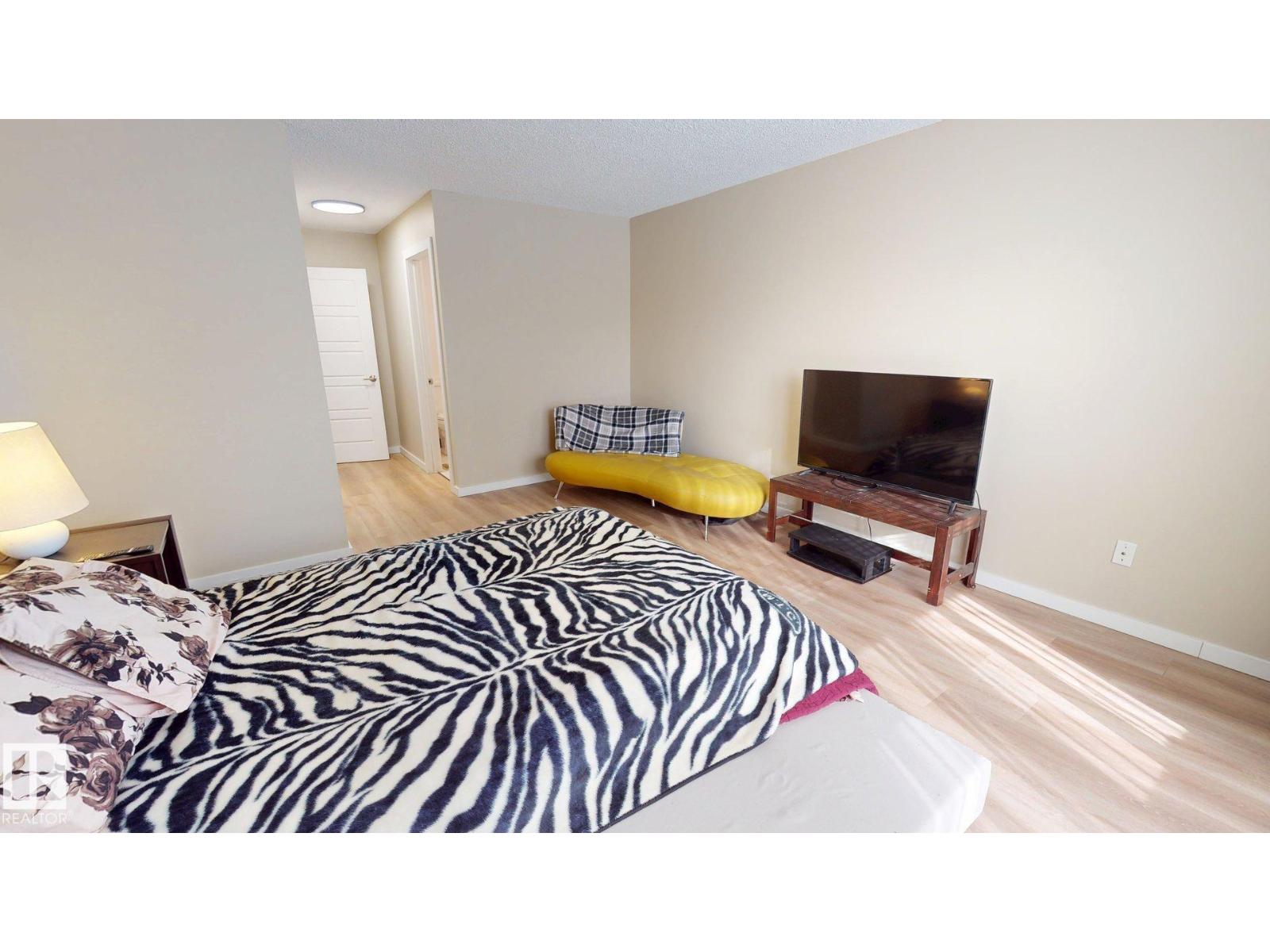 9733 184 ST NW, Edmonton