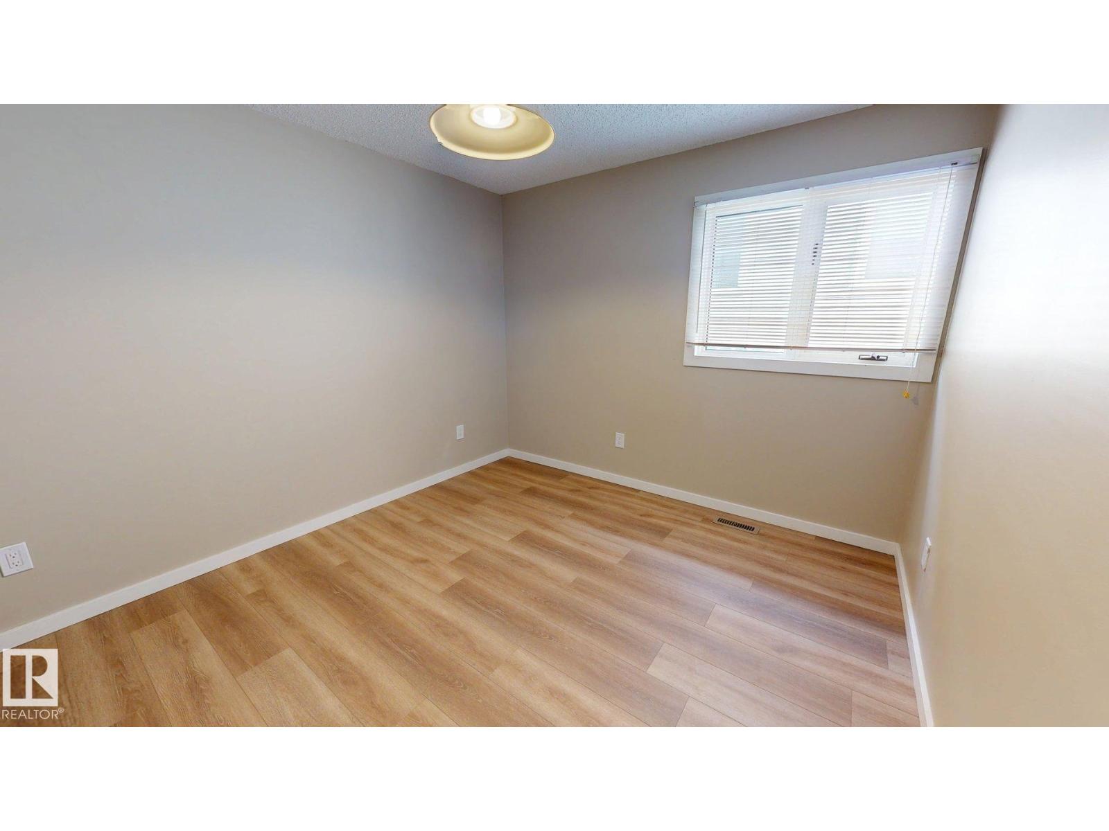 9733 184 ST NW, Edmonton