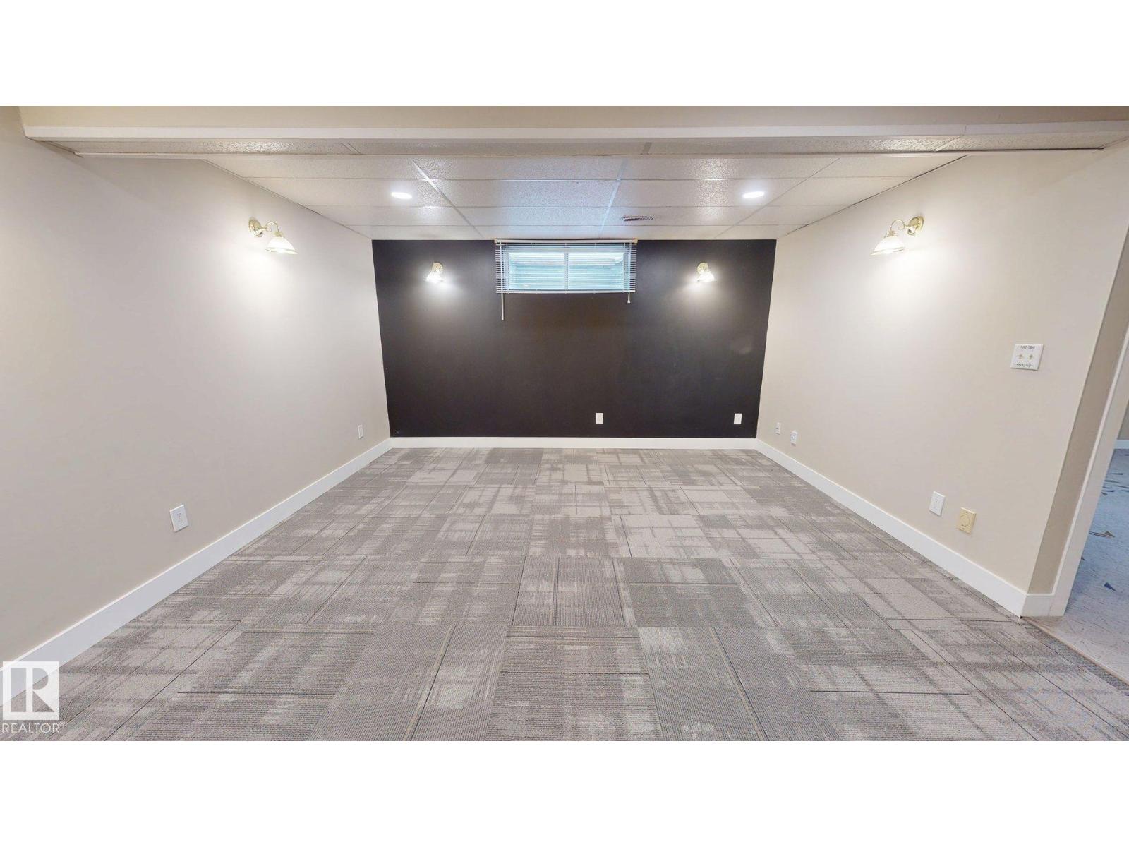 9733 184 ST NW, Edmonton